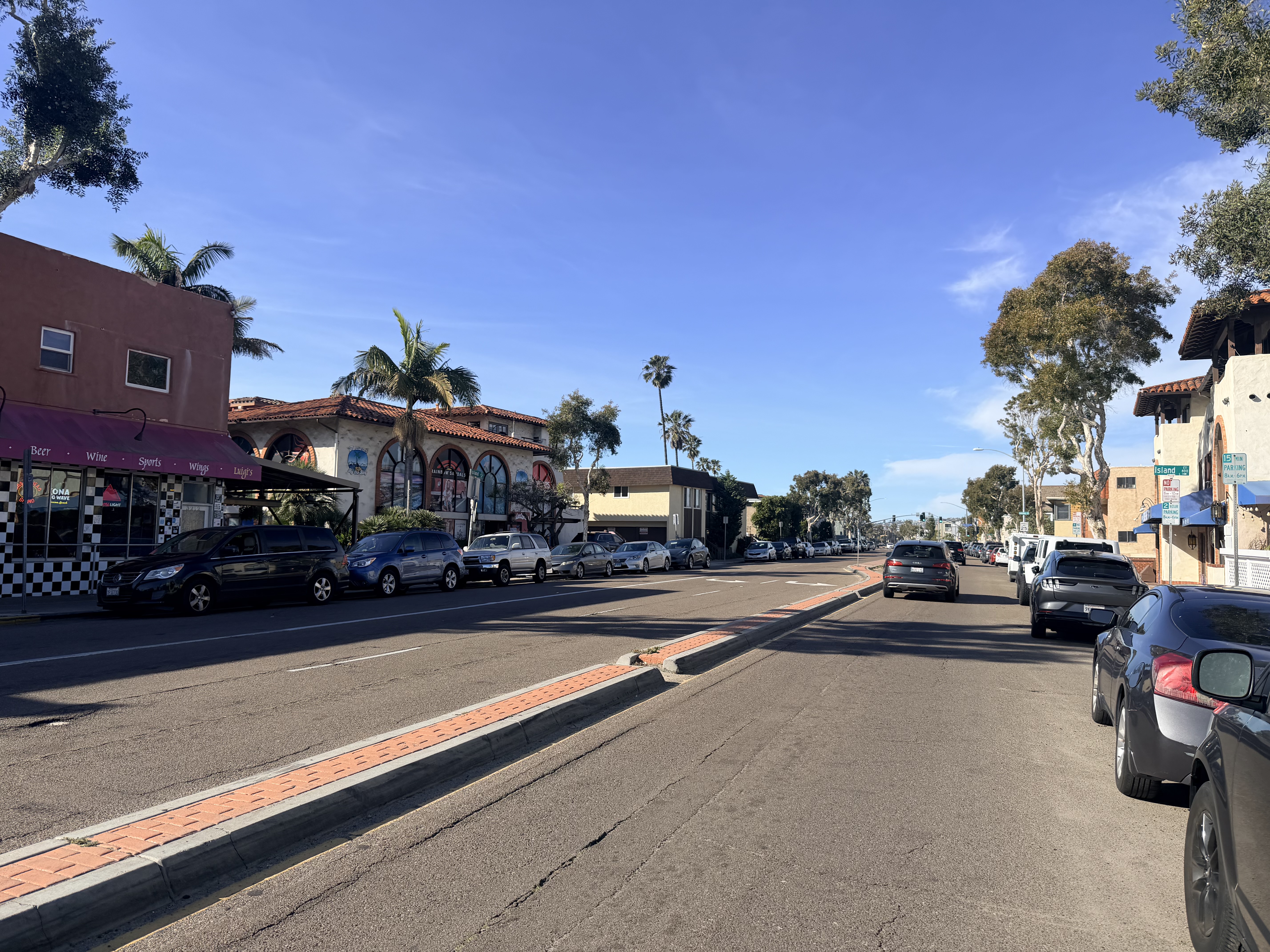 Brand-new turnkey healthy food restaurant in prime Mission Beach with high year-round foot traffic. Built for Acai bowls, smoothies, and healthy fast-casual concept. All equipment and refrigerators are brand new. Never opened and ready for immediate launch. Excellent opportunity for owner-operator or investor.  Serious inquiries only. - Thumbnail 2