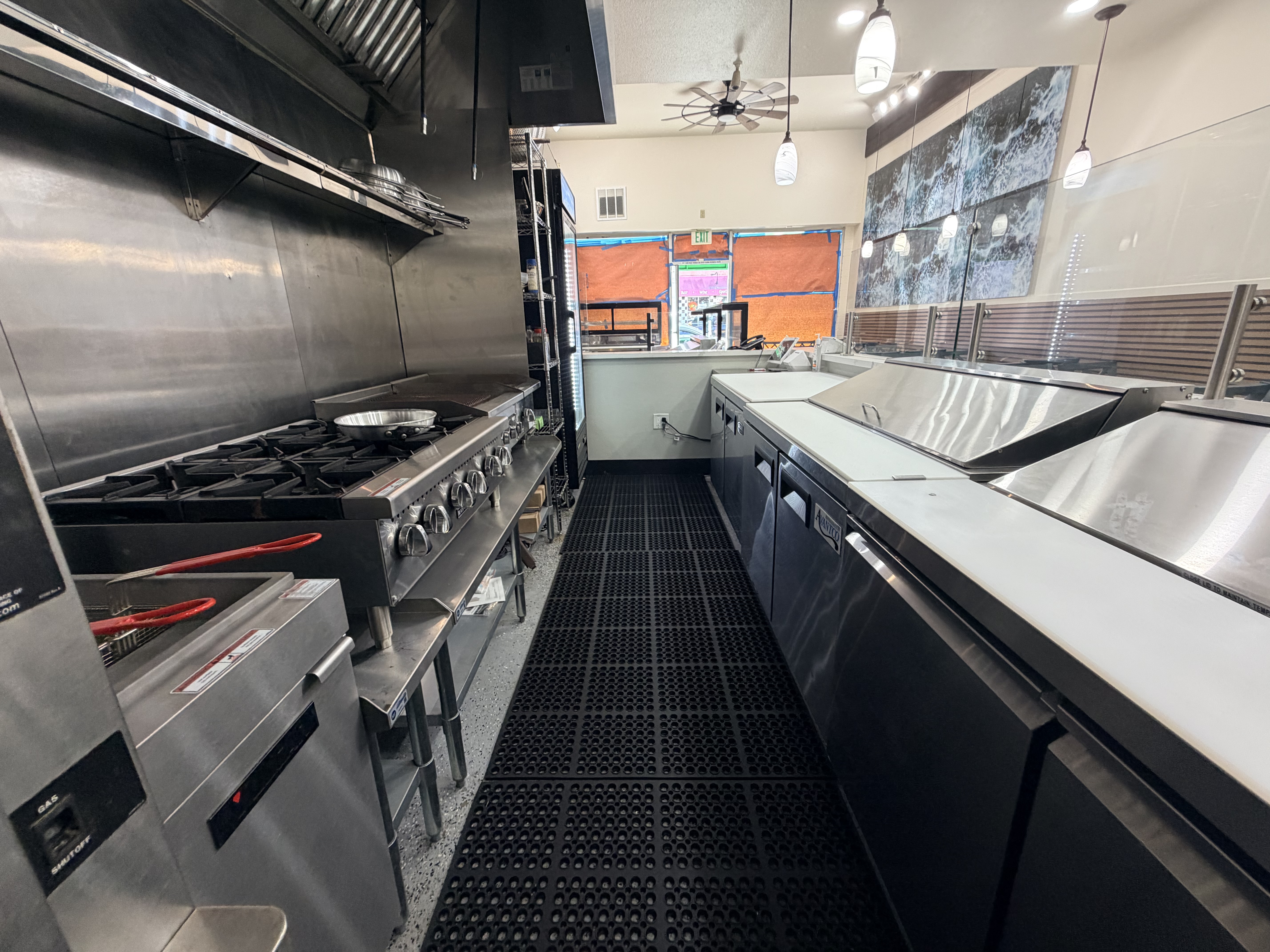 Brand-new turnkey healthy food restaurant in prime Mission Beach with high year-round foot traffic. Built for Acai bowls, smoothies, and healthy fast-casual concept. All equipment and refrigerators are brand new. Never opened and ready for immediate launch. Excellent opportunity for owner-operator or investor.  Serious inquiries only. - Thumbnail 25