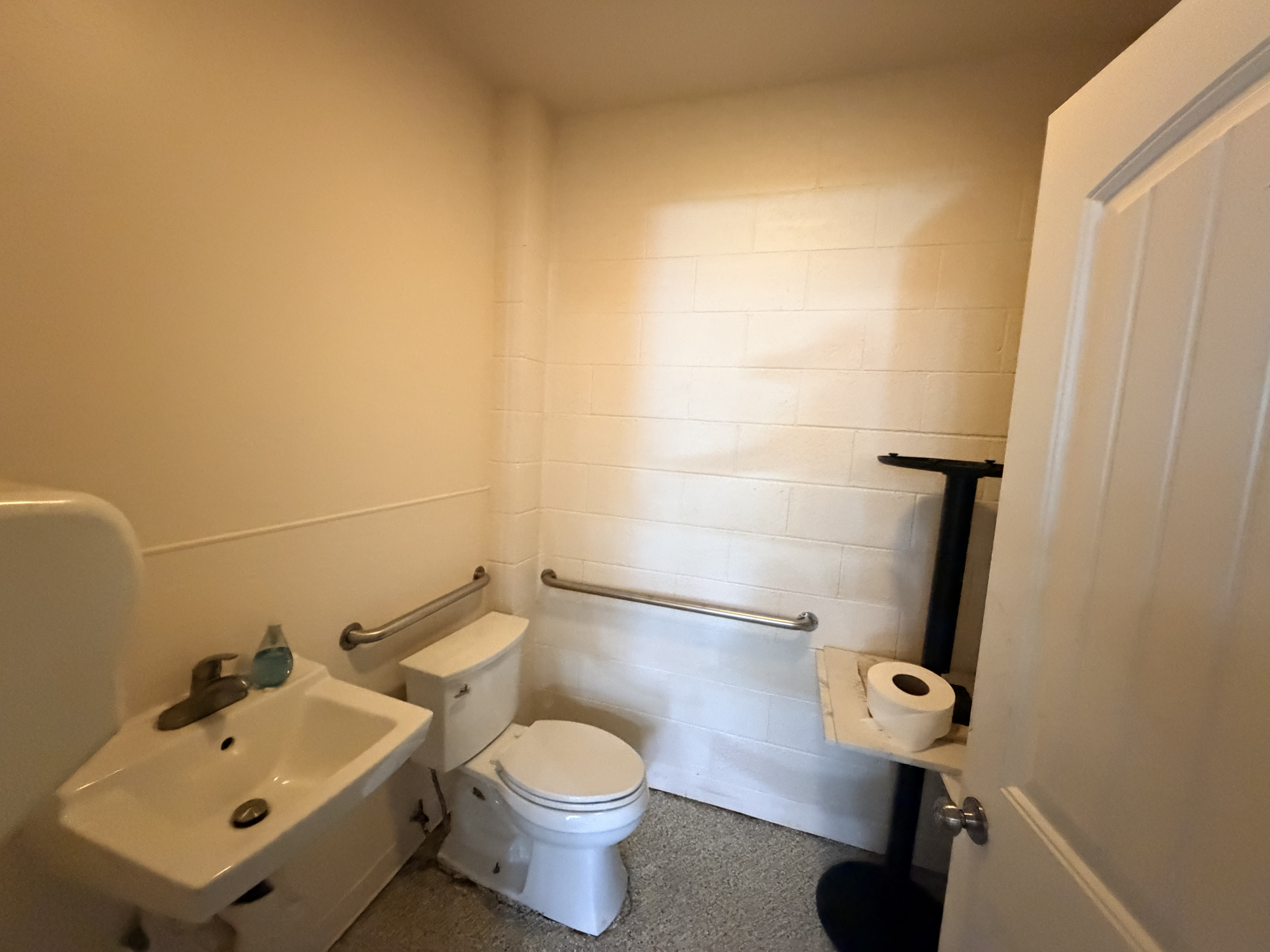 Brand-new turnkey healthy food restaurant in prime Mission Beach with high year-round foot traffic. Built for Acai bowls, smoothies, and healthy fast-casual concept. All equipment and refrigerators are brand new. Never opened and ready for immediate launch. Excellent opportunity for owner-operator or investor.  Serious inquiries only. - Thumbnail 28