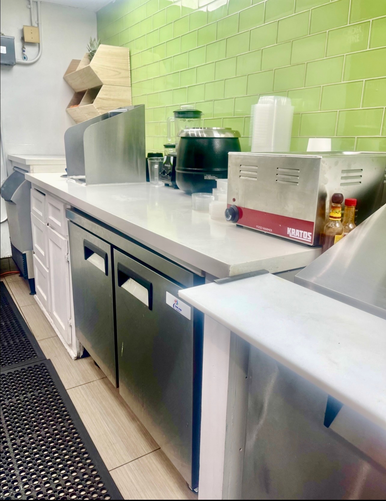 Multi-Use Full Restaurant for Sale in Los Angeles CA