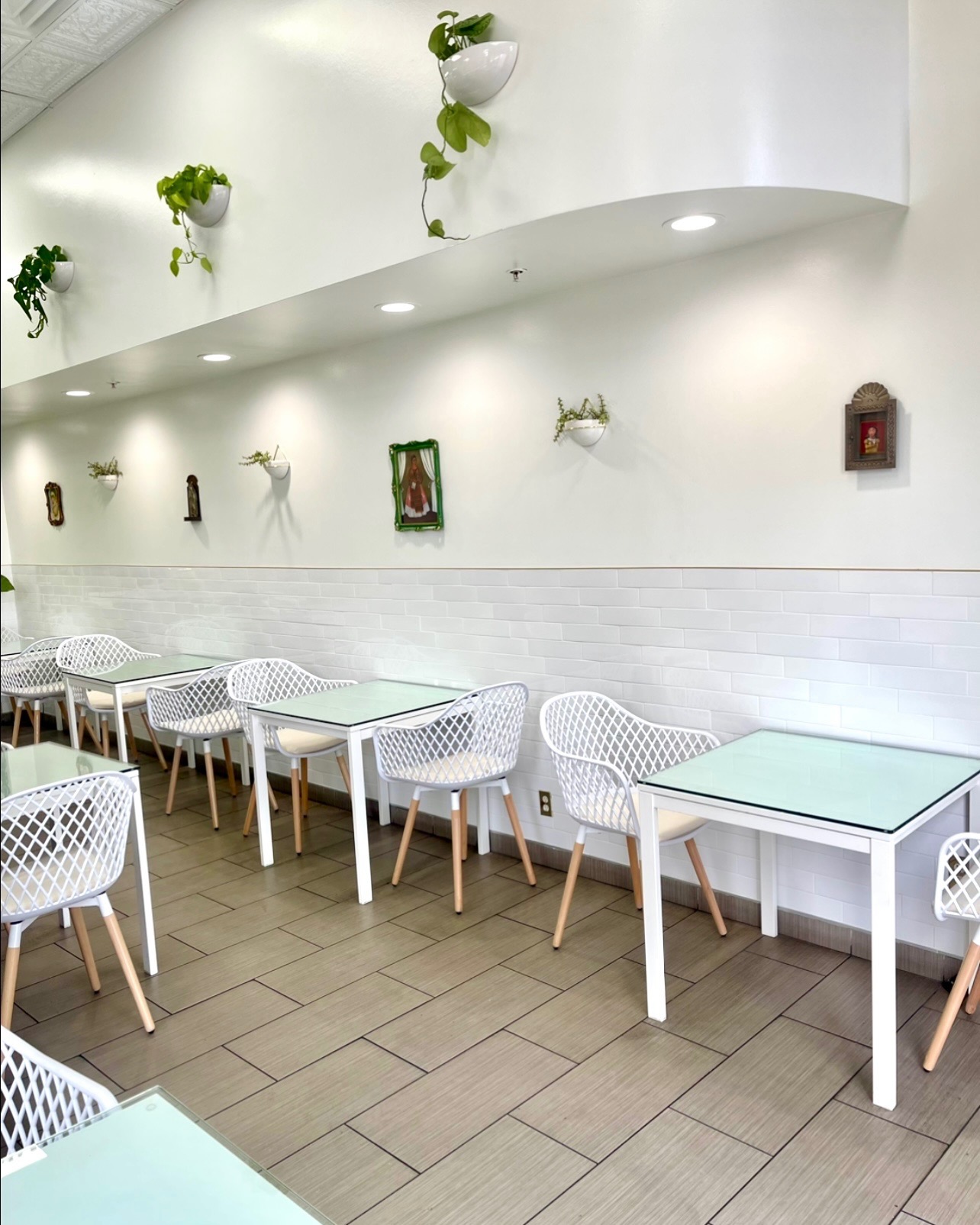 Multi-Use Full Restaurant for Sale in Los Angeles CA