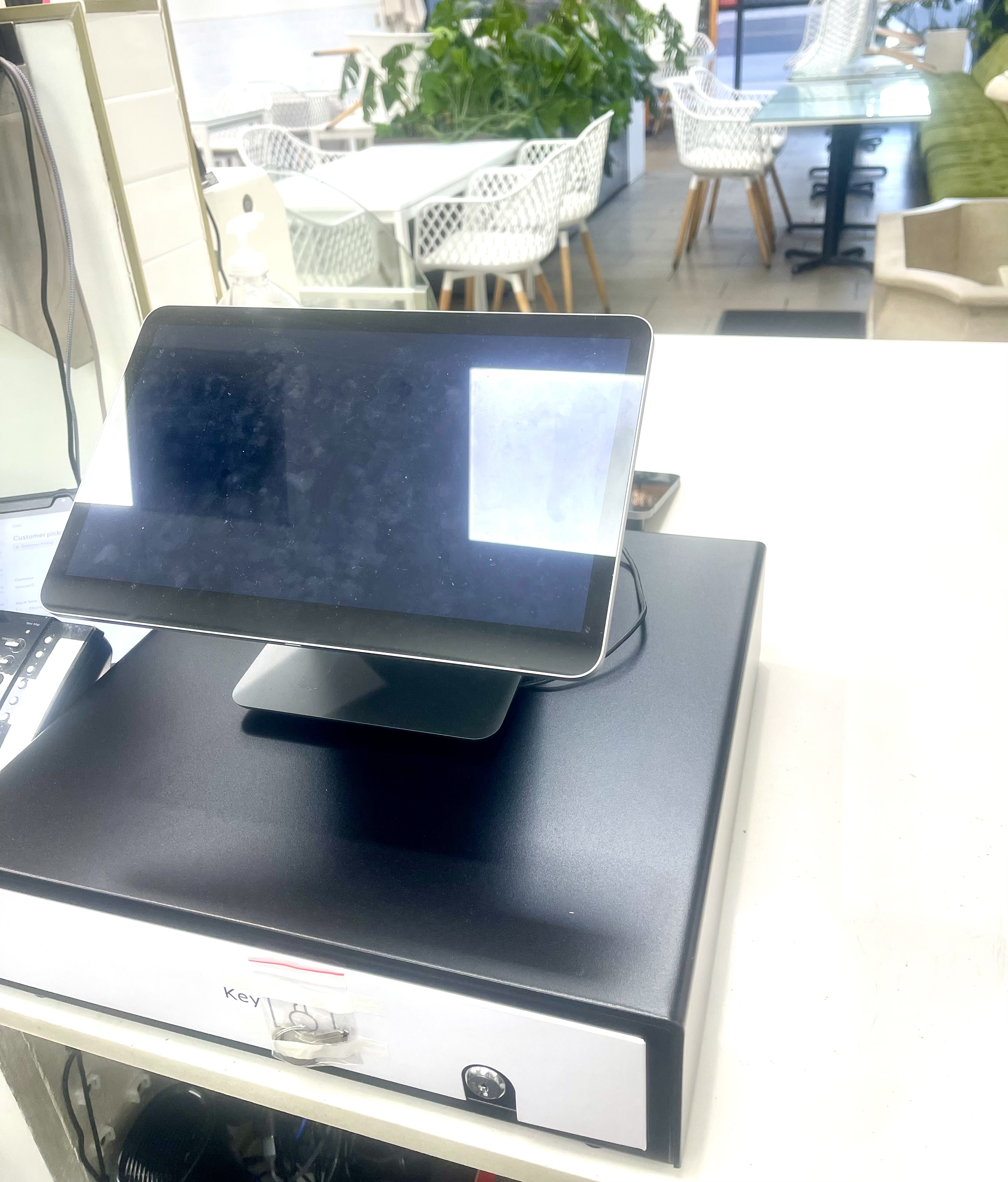 Multi-Use Full Restaurant for Sale in Los Angeles CA