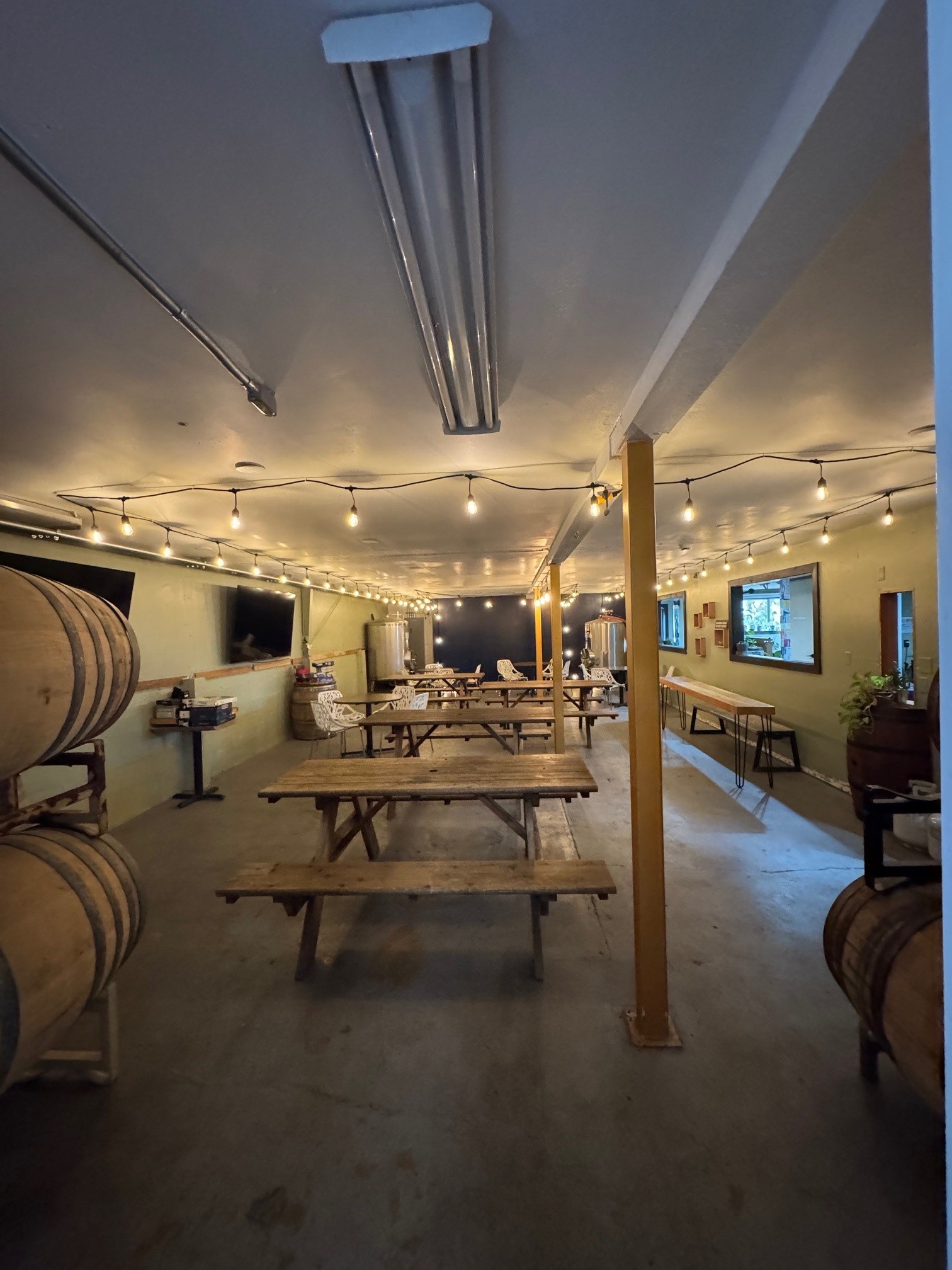 Multi-Use Urban Brewery or Winery for Lease in McMinnville OR - Thumbnail 1