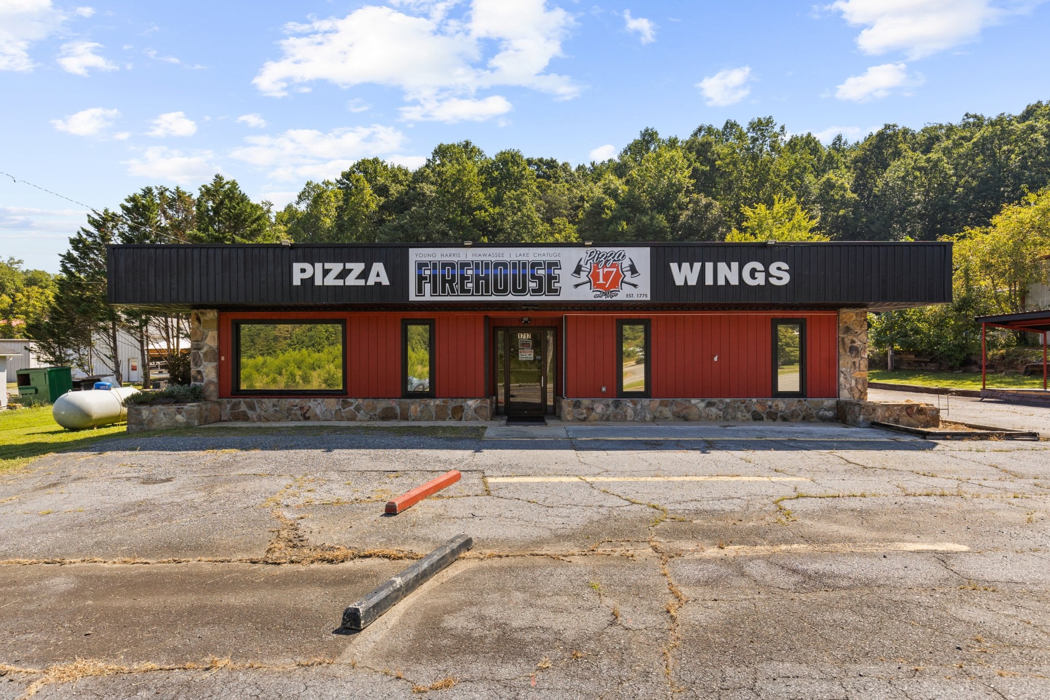 Multi-Use Full Restaurant for Sale in Young Harris, GA, 3,750 SF - Image 12