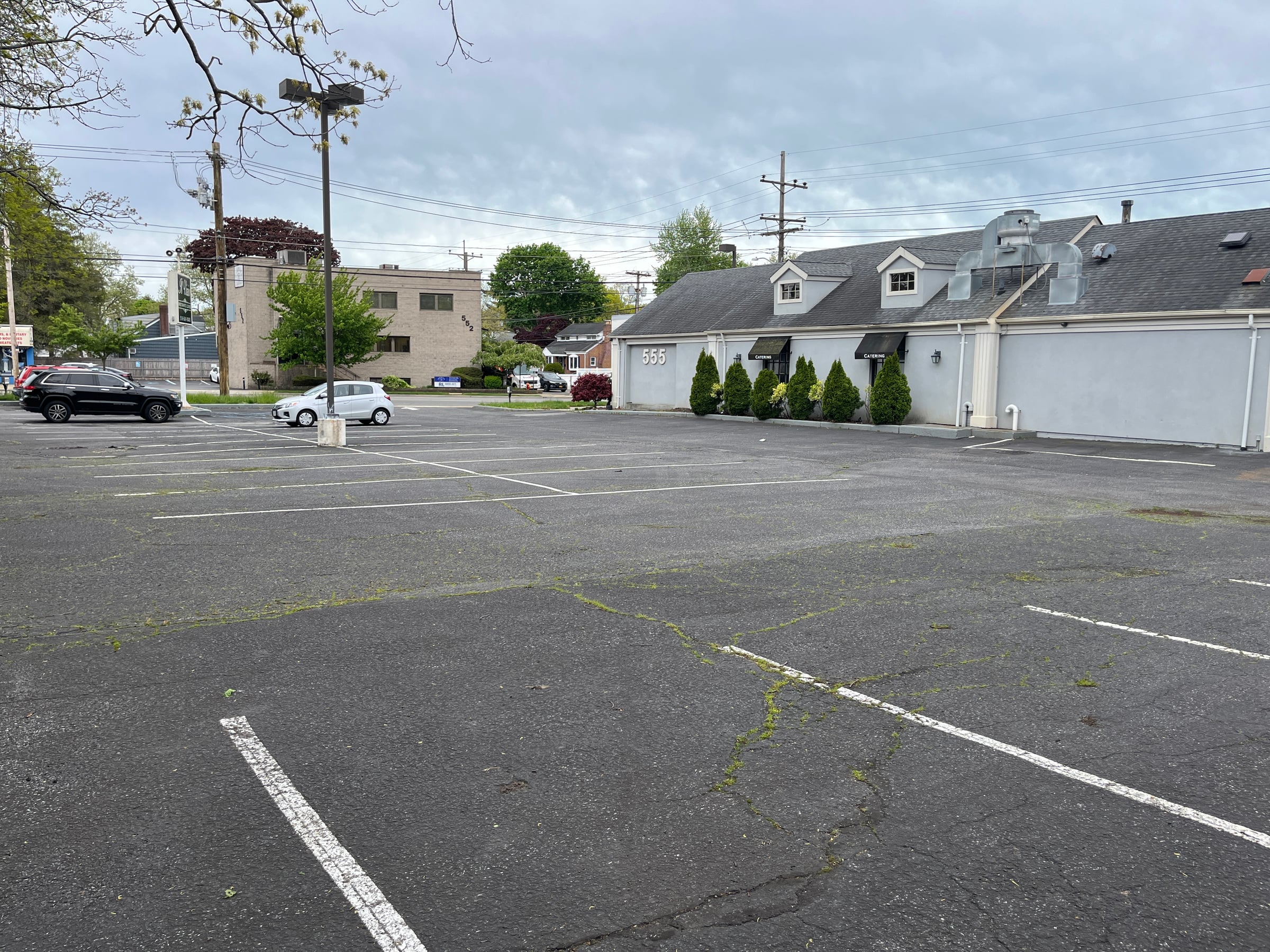 Full Restaurant for Lease in Massapequa, NY – 2,504 SF - Thumbnail 1
