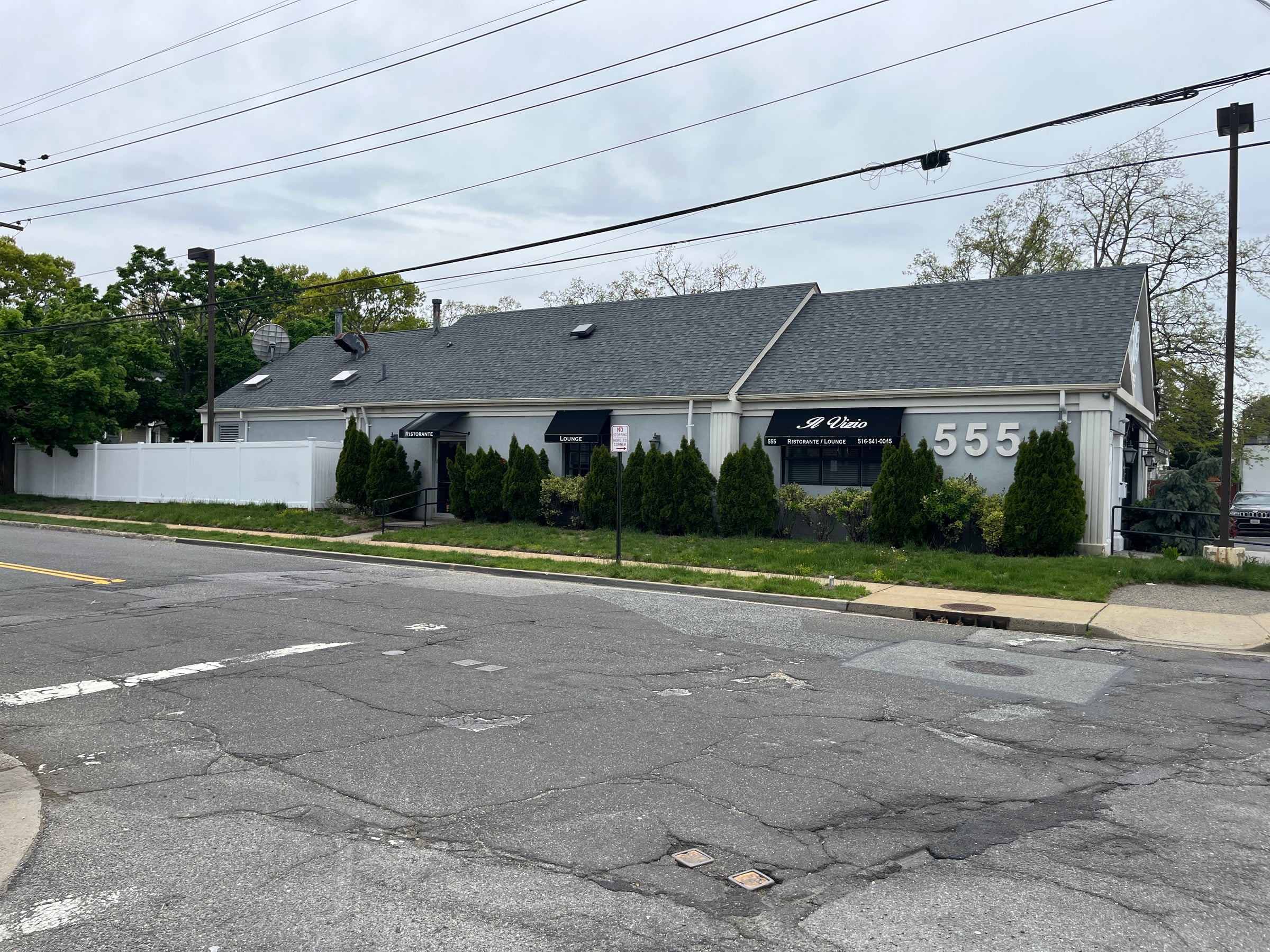 Full Restaurant for Lease in Massapequa, NY – 2,504 SF - Thumbnail 3