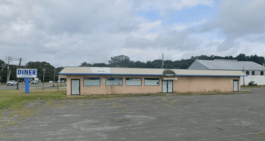 Restaurant Shell Space for Lease in Coram, NY, 4,000 SF - Thumbnail 2