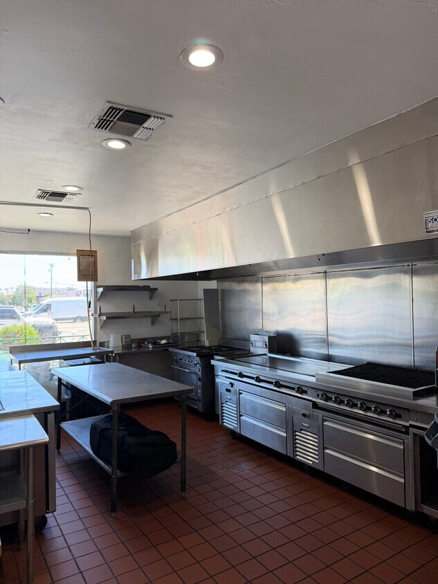For Sublease - Thumbnail 1