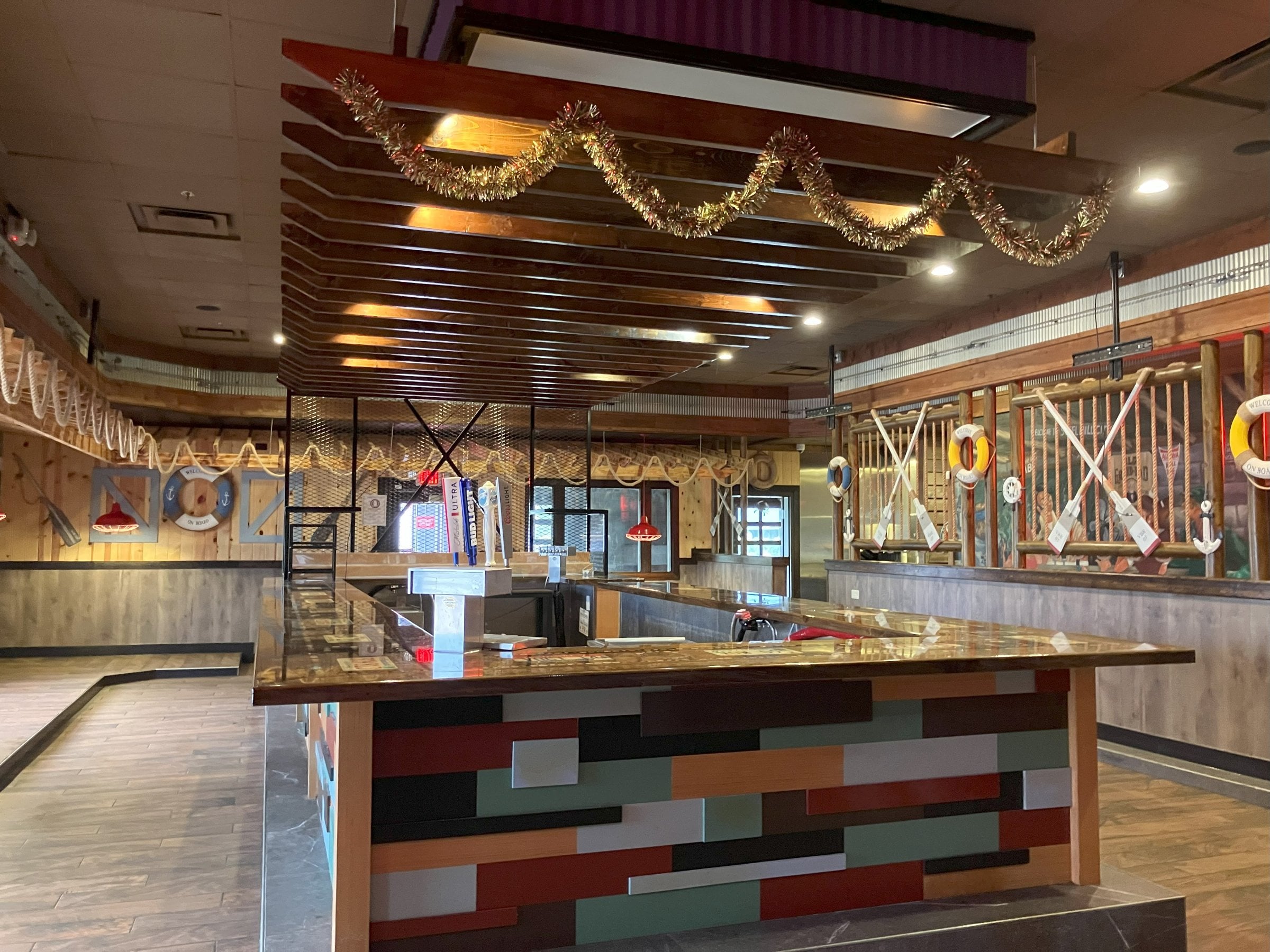 Former Juicy Seafood Restaurant Building - Thumbnail 4