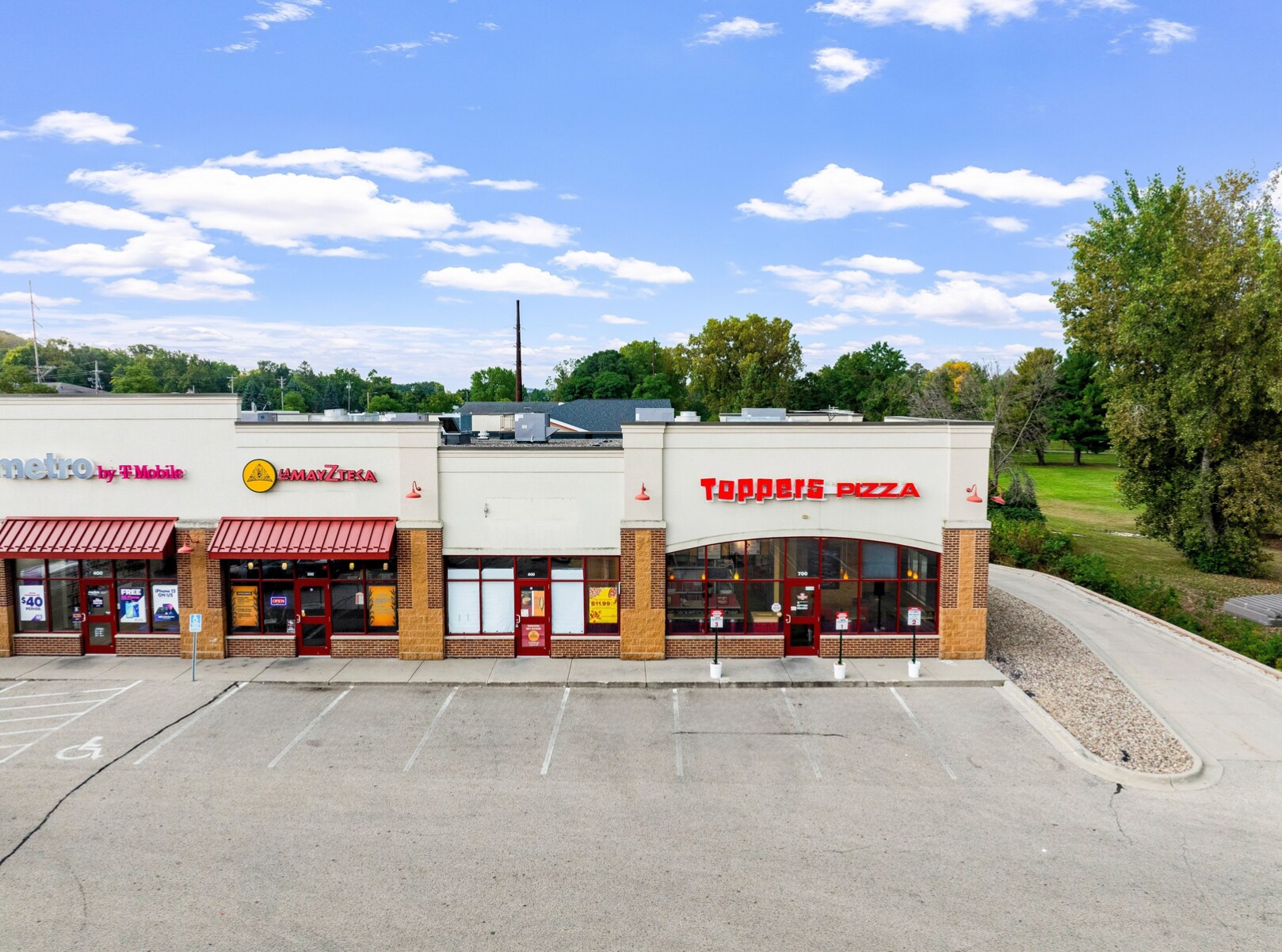 Full Restaurant for Lease in Rochester, MN, 1,780 SF - Image 1