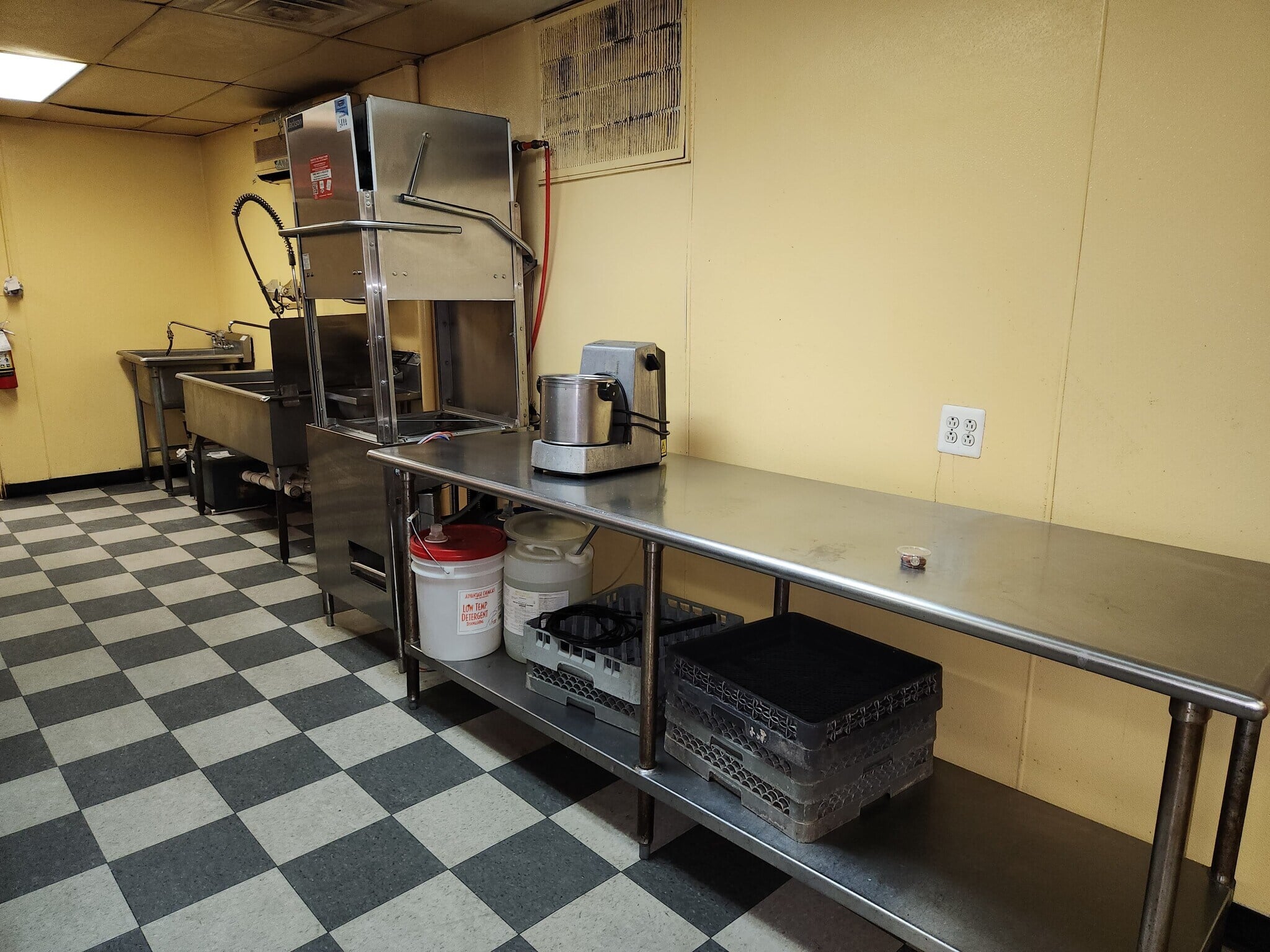 Full Restaurant for Lease in Trooper, PA – 3,000 SF - Thumbnail 5