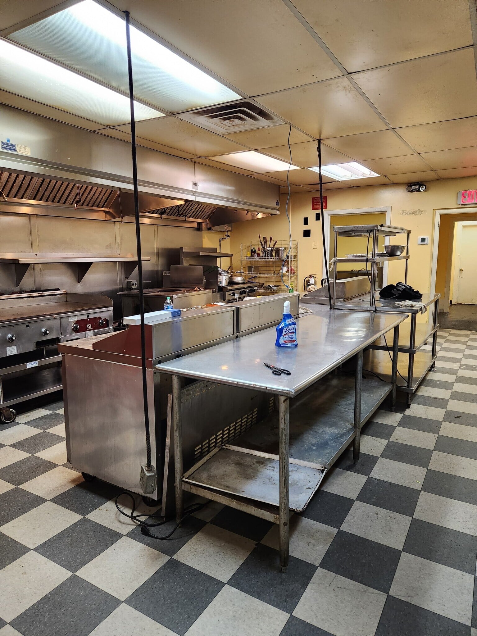 Full Restaurant for Lease in Trooper, PA – 3,000 SF