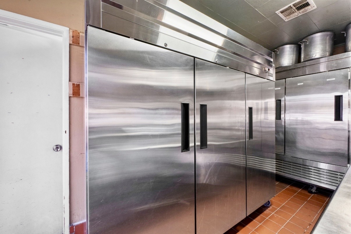 Mexican Restaurant on busy Foothill Blvd, Rancho Cucamonga - Thumbnail 9