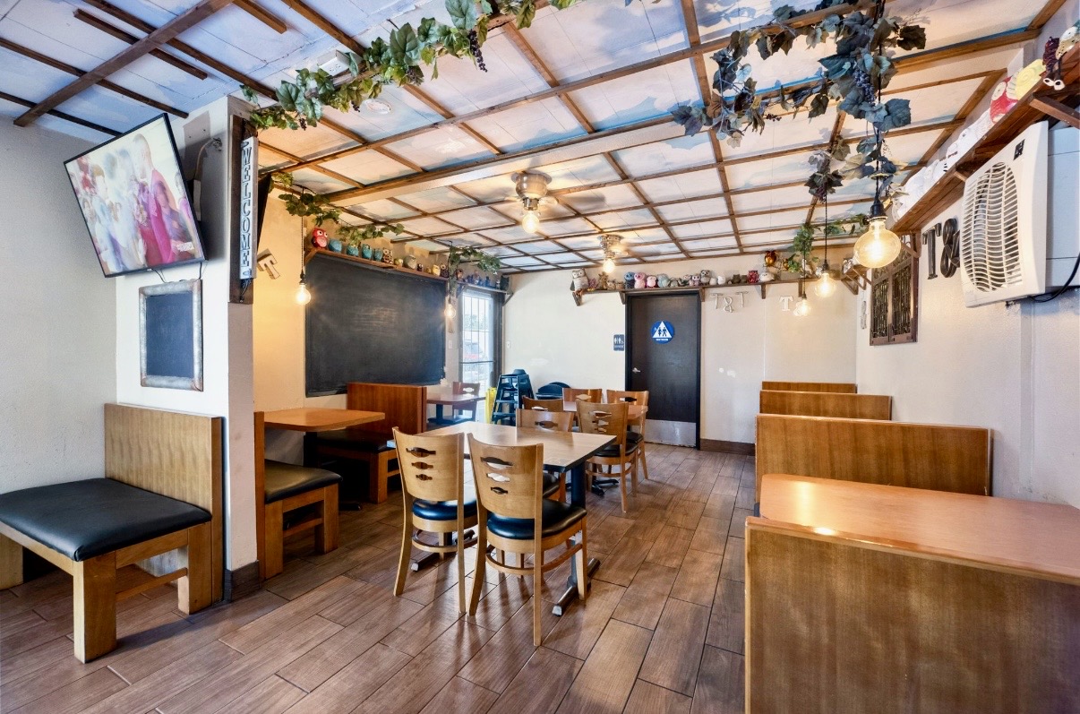 Mexican Restaurant on busy Foothill Blvd, Rancho Cucamonga - Thumbnail 2