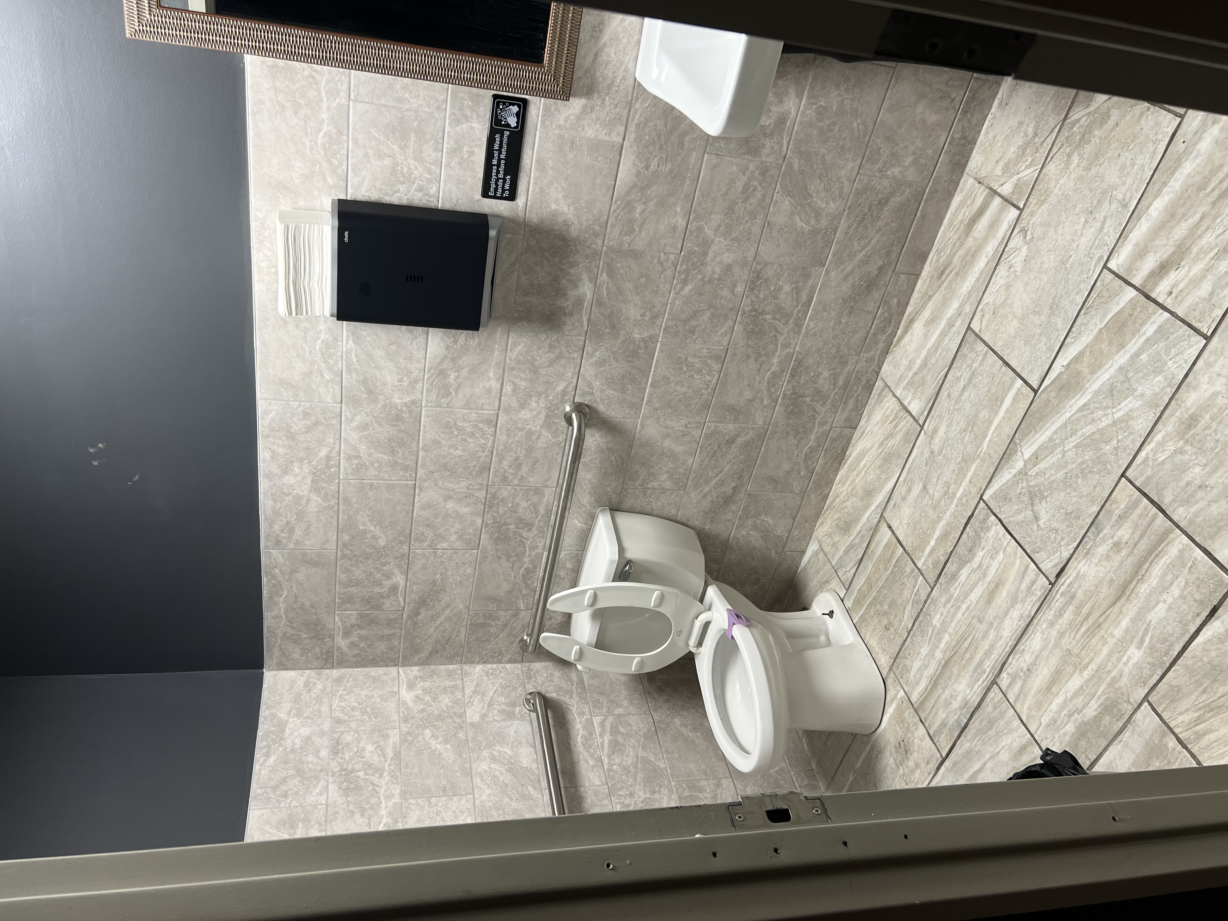 Full Restaurant for Lease in Philadelphia PA - Thumbnail 4
