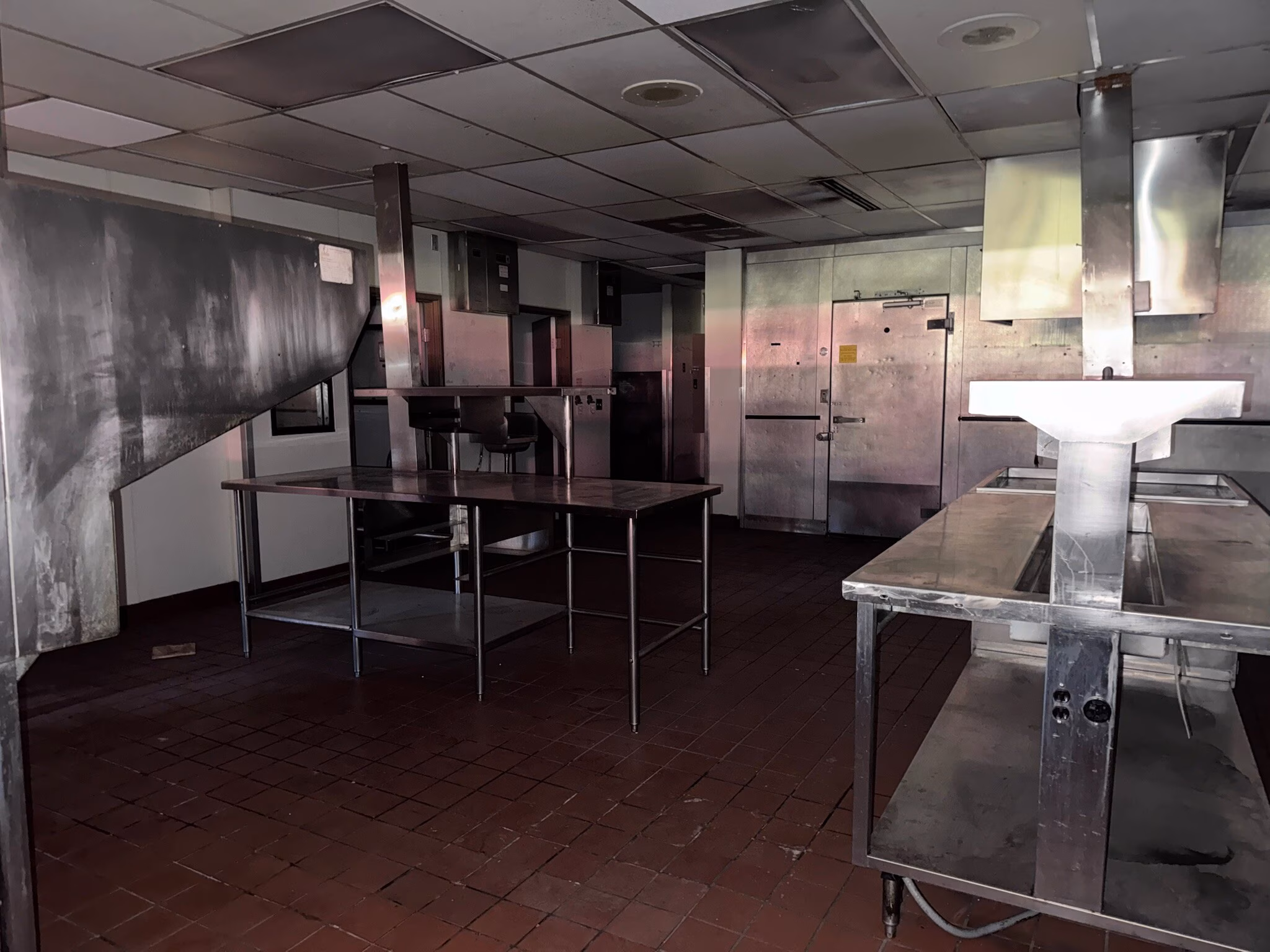 Drive-Thru Restaurant for Sale in Cabazon, CA, 3,521 SF - Thumbnail 1
