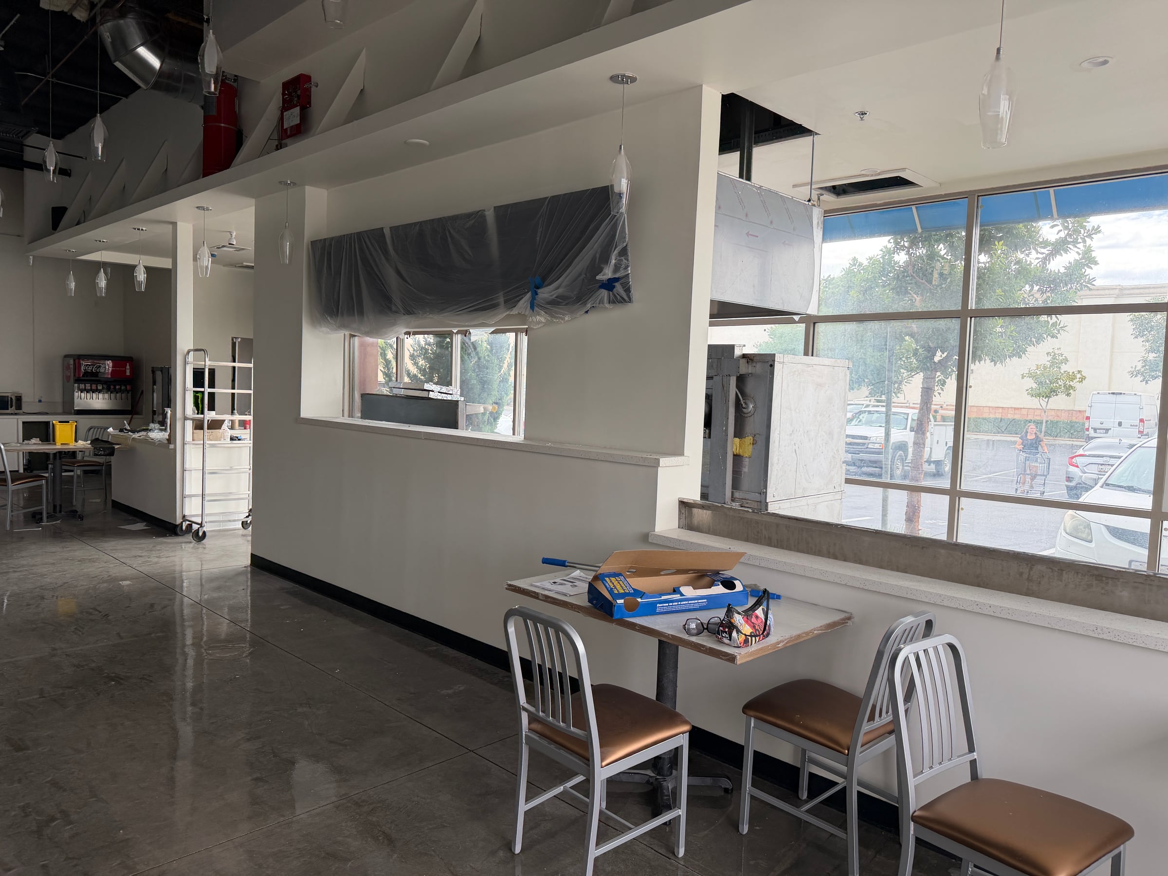 Full Restaurant for Lease in Palmdale, CA, 1,887 SF - Thumbnail 1