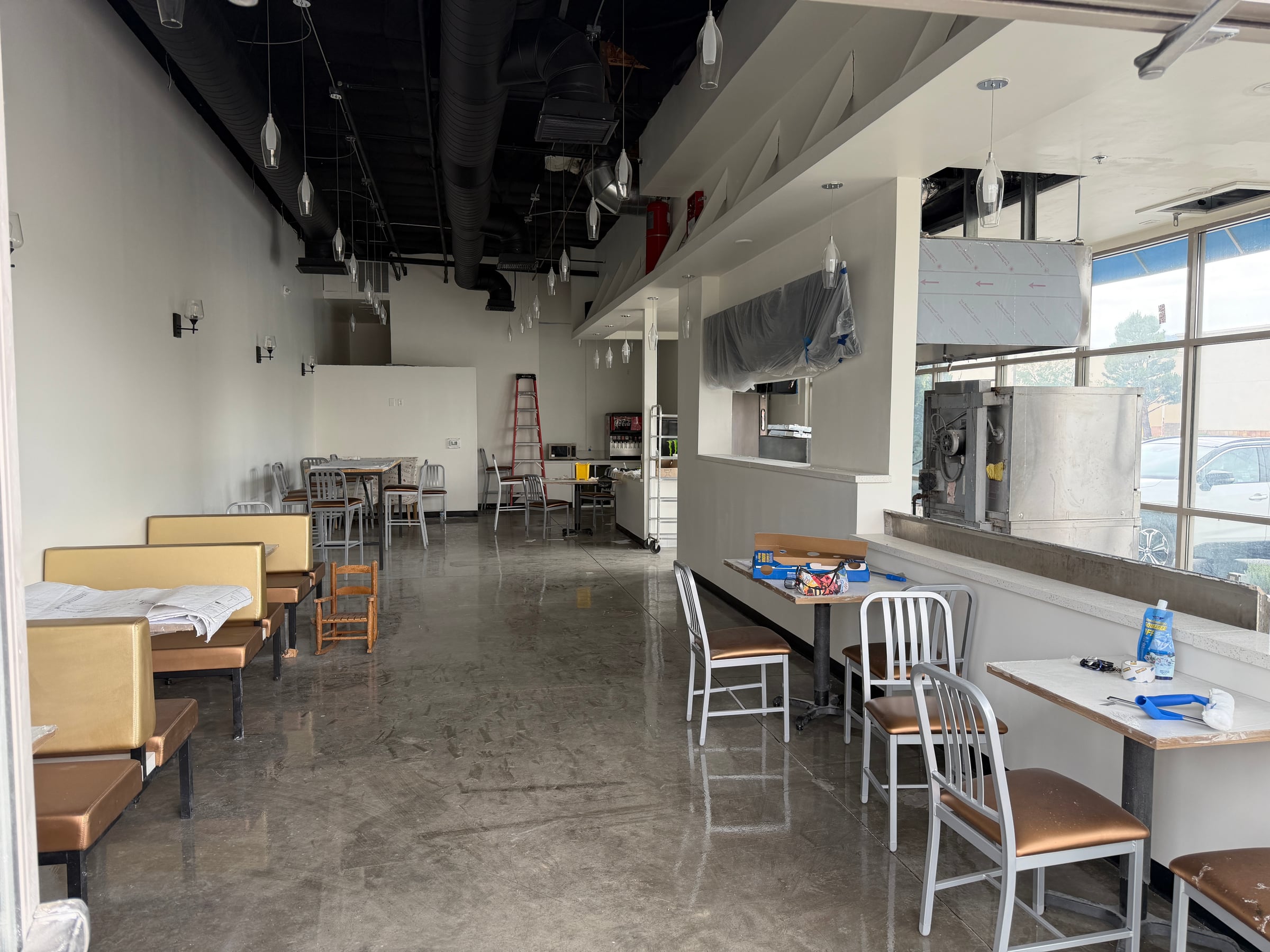 Full Restaurant for Lease in Palmdale, CA, 1,887 SF - Thumbnail 4