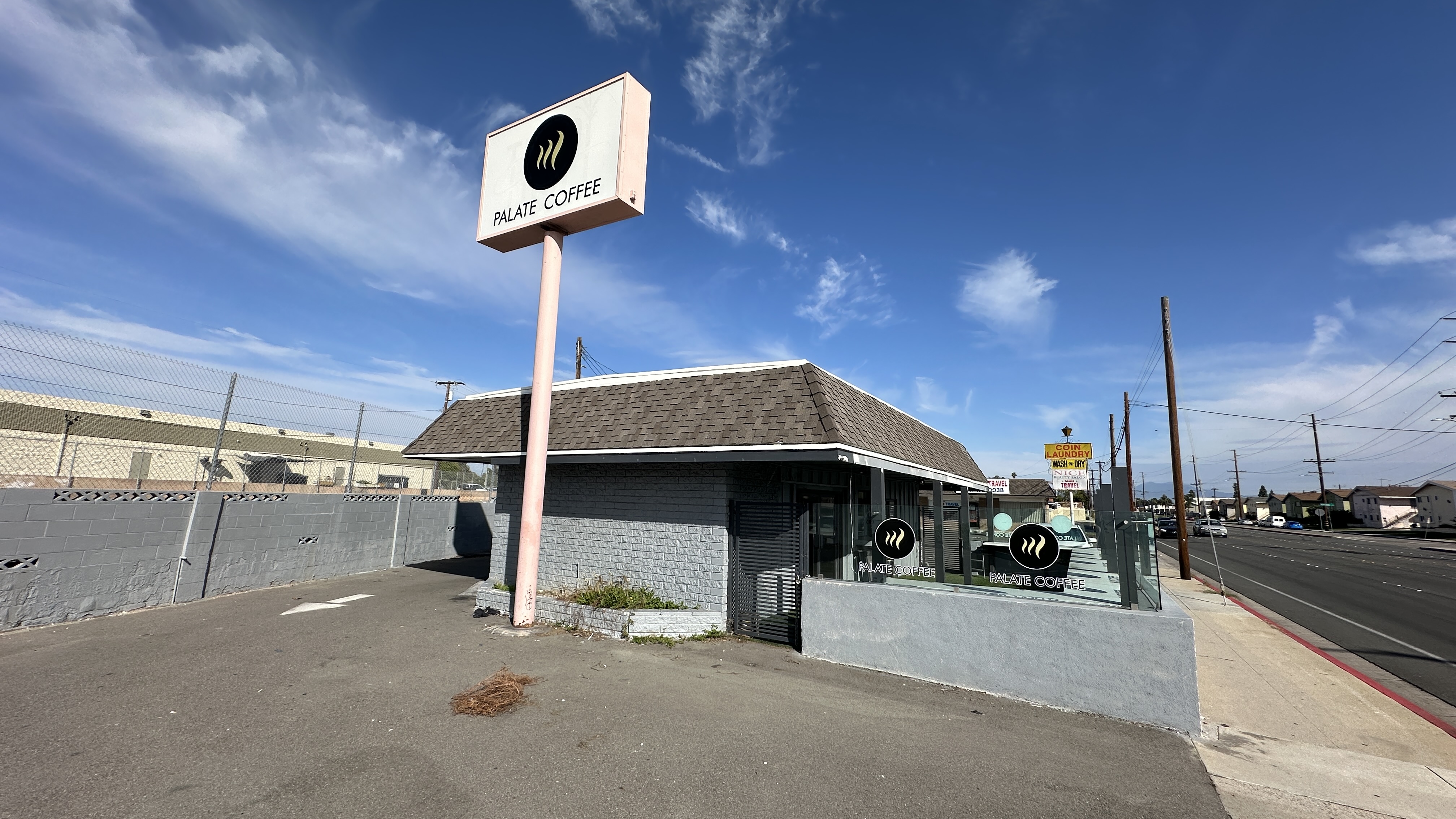 Multi-Use Drive Thru for Lease in Westminster CA - Thumbnail 2