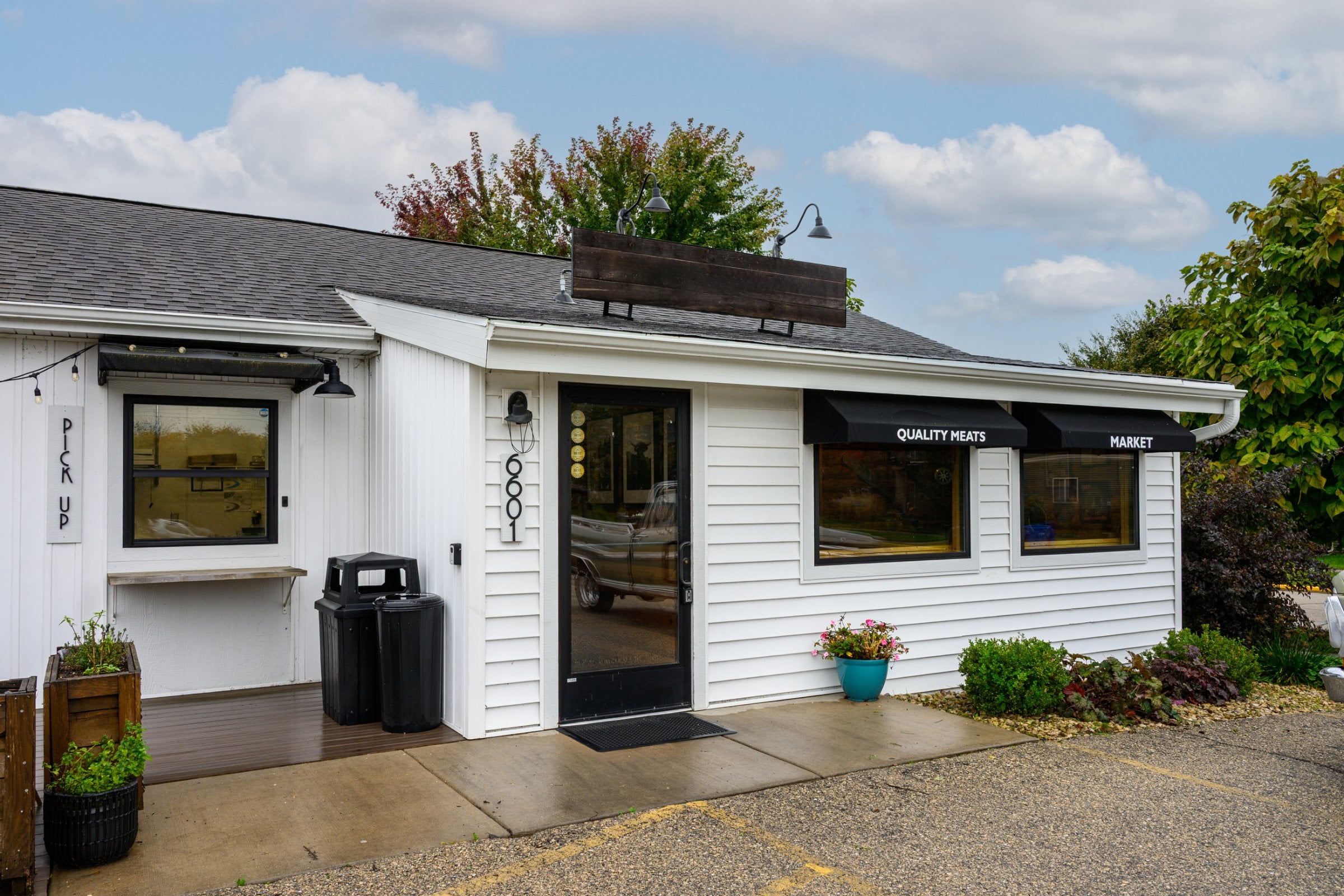 Full Restaurant for Sale in Windsor, WI, $599K - Image 17