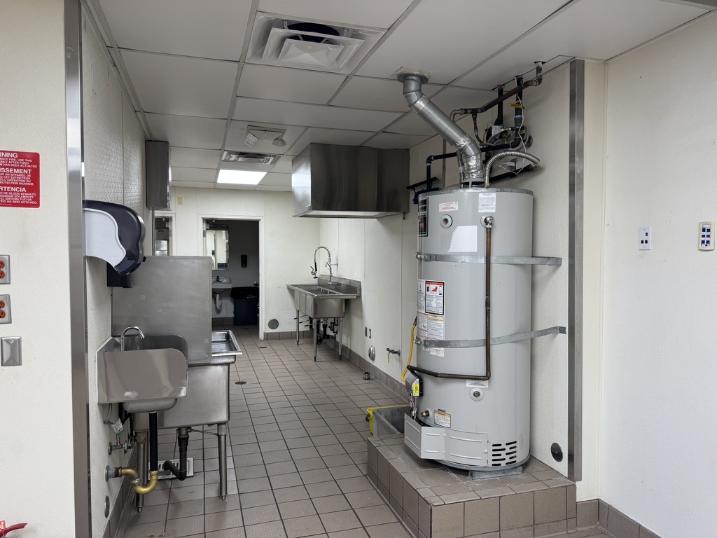 Fast Casual for Lease in Lomita CA - Image 10