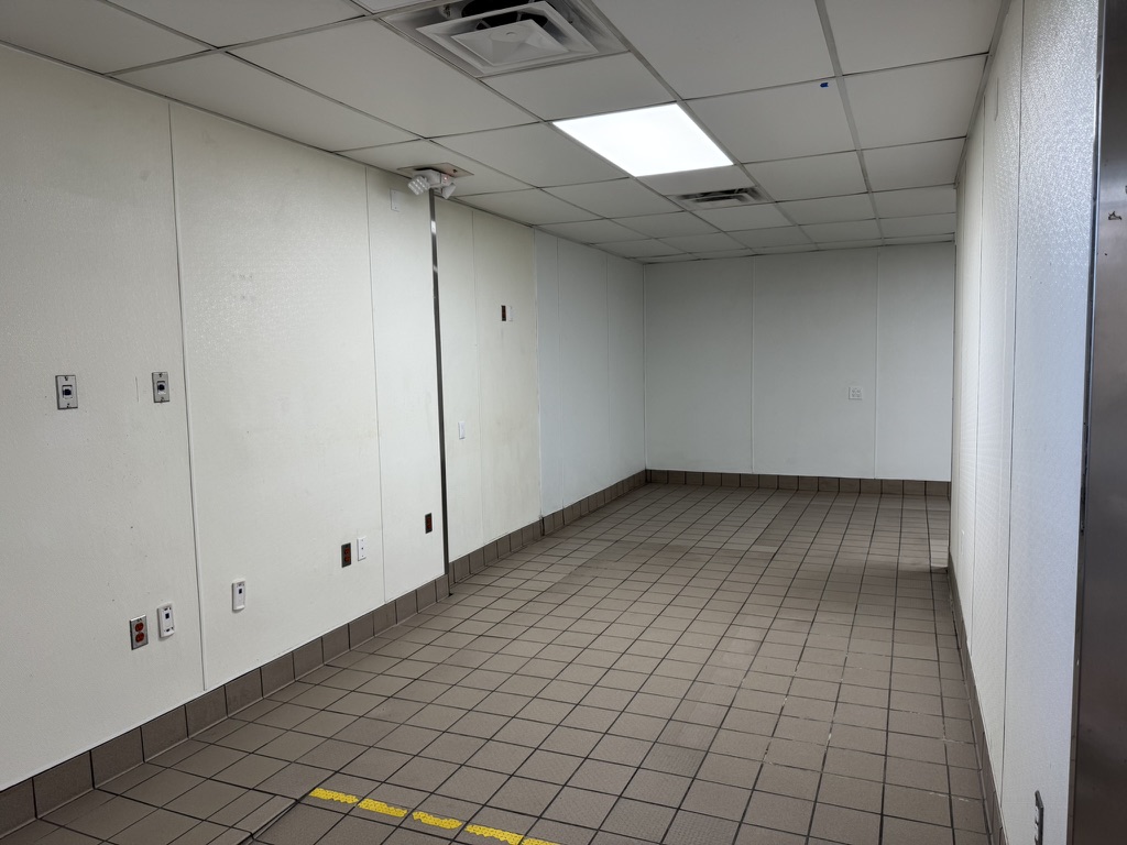 Fast Casual for Lease in Lomita CA - Thumbnail 9