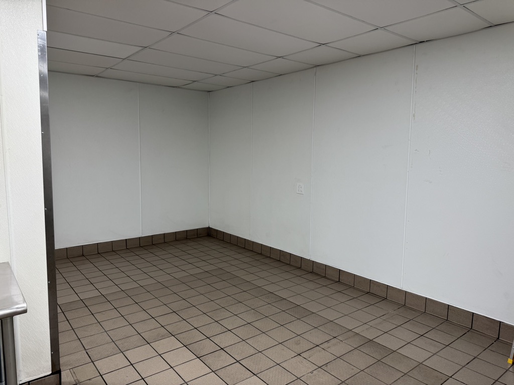 Multi-Use Full Restaurant for Sale in Lomita CA - Thumbnail 7