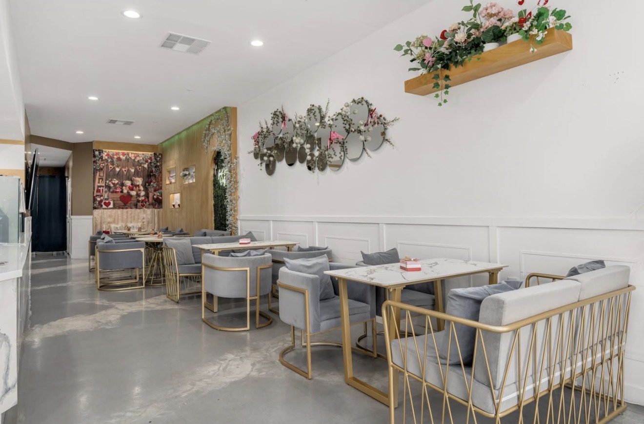 Non Hooded for Sale in Fullerton CA - Thumbnail 5