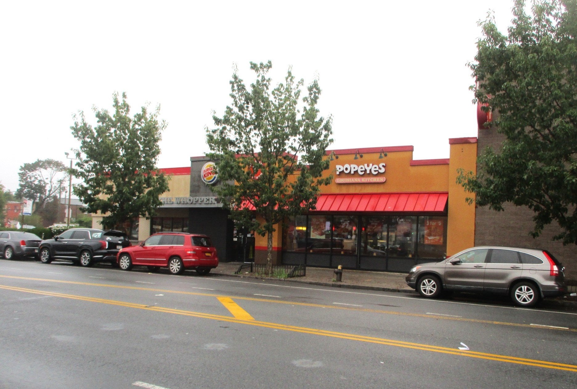 3,614 SF Fast Food Restaurant with Drive Thru - Image 1