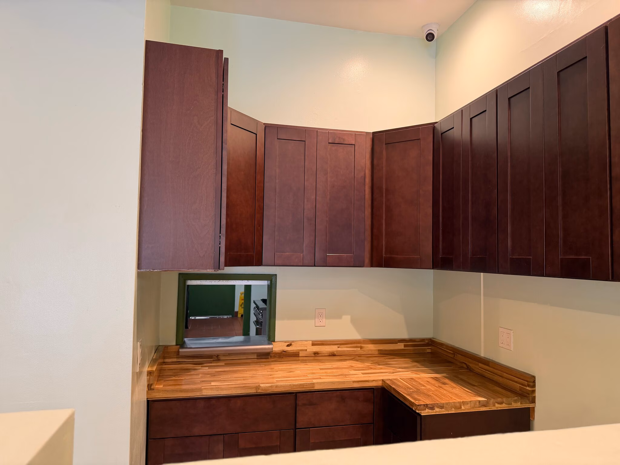 Full Restaurant for Lease in Los Angeles CA - Thumbnail 7