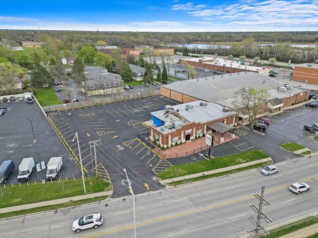 Full Restaurant for Lease in Palos Hills IL - Image 1
