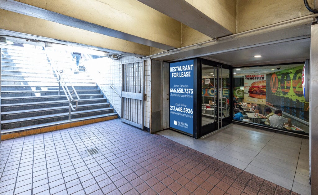 Fast Casual for Lease in Manhattan, New York, NY – 3,800 SF