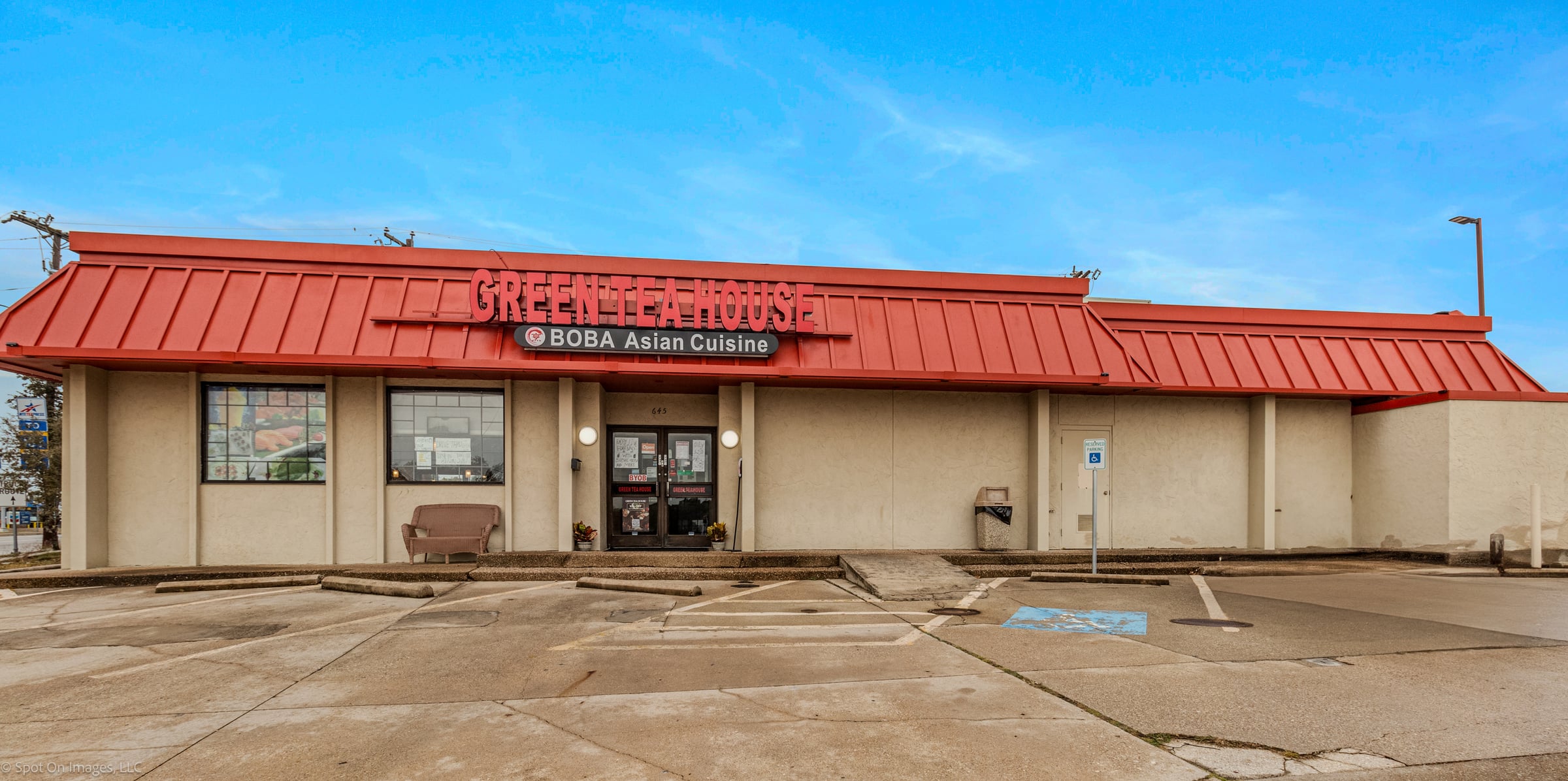 2nd Gen Restaurant w/High Visibility