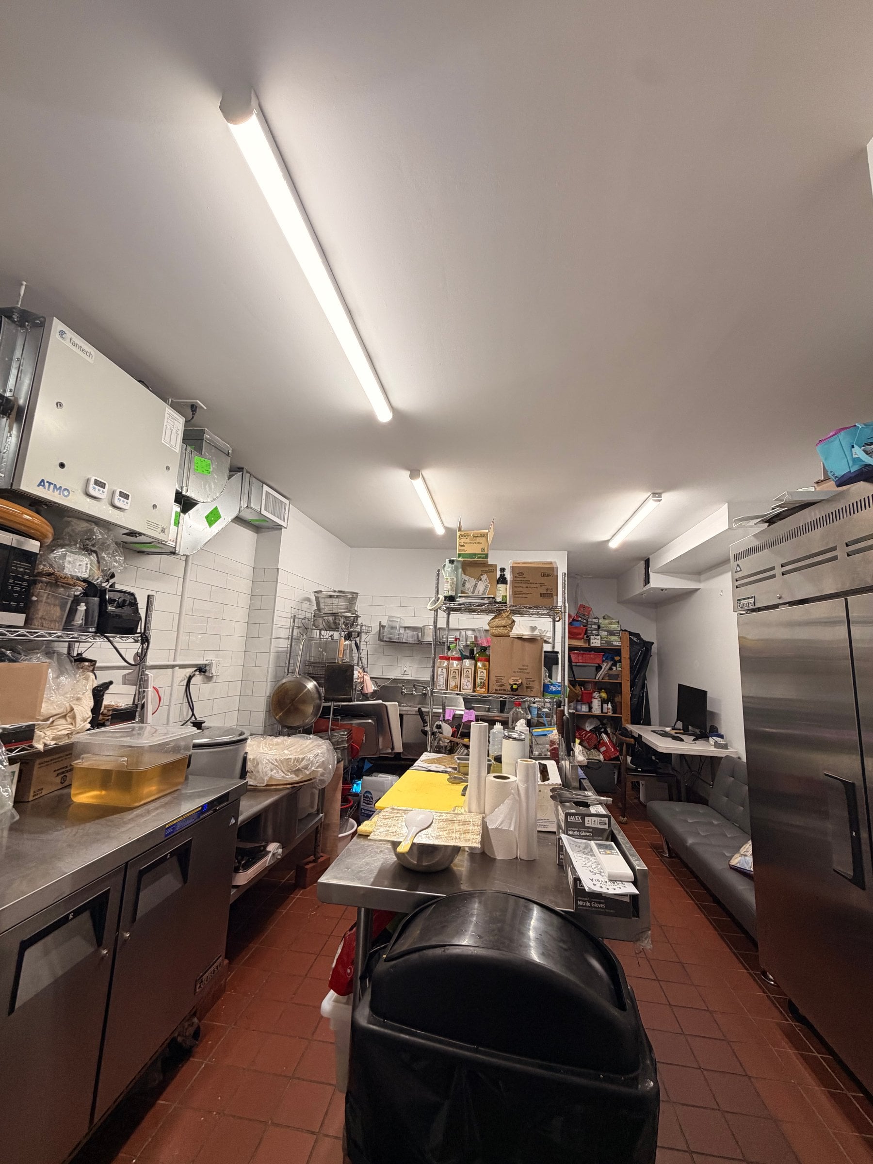 Multi-Use Non-Hooded Restaurant for Sale in New York, NY, 750 SF - Thumbnail 5