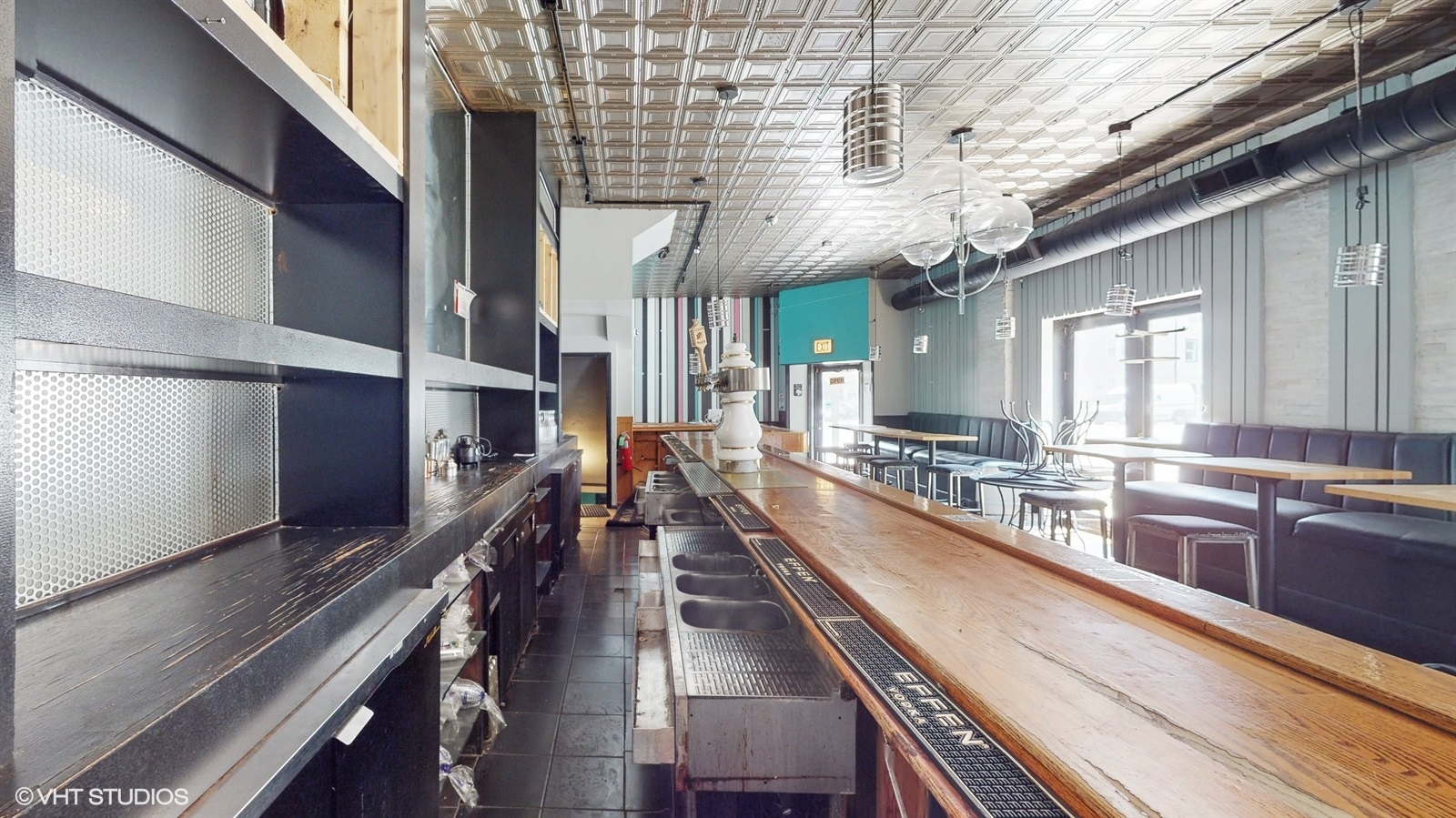 Full Restaurant for Lease in Chicago IL - Thumbnail 1