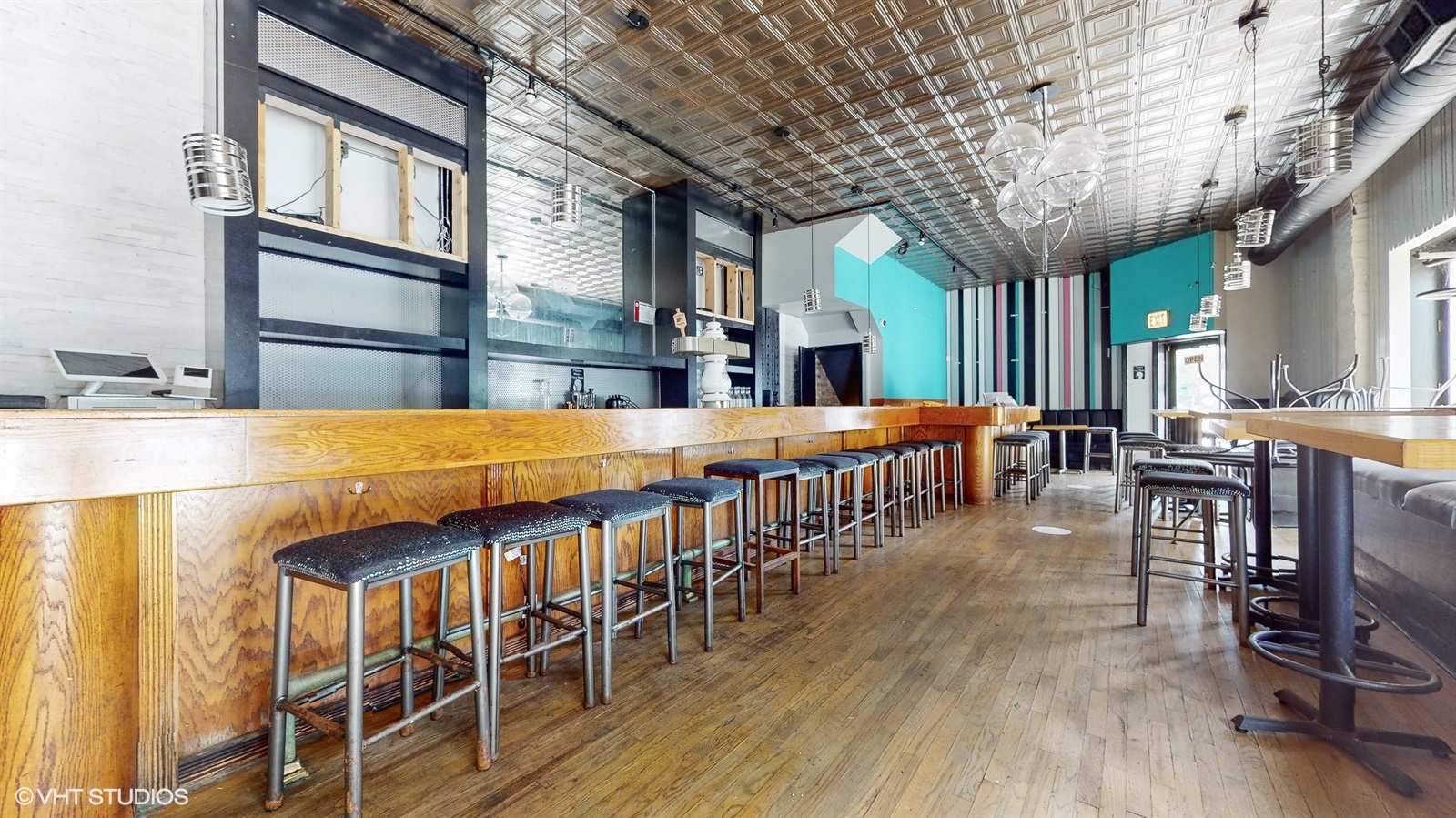 Full Restaurant for Lease in Chicago IL - Image 2
