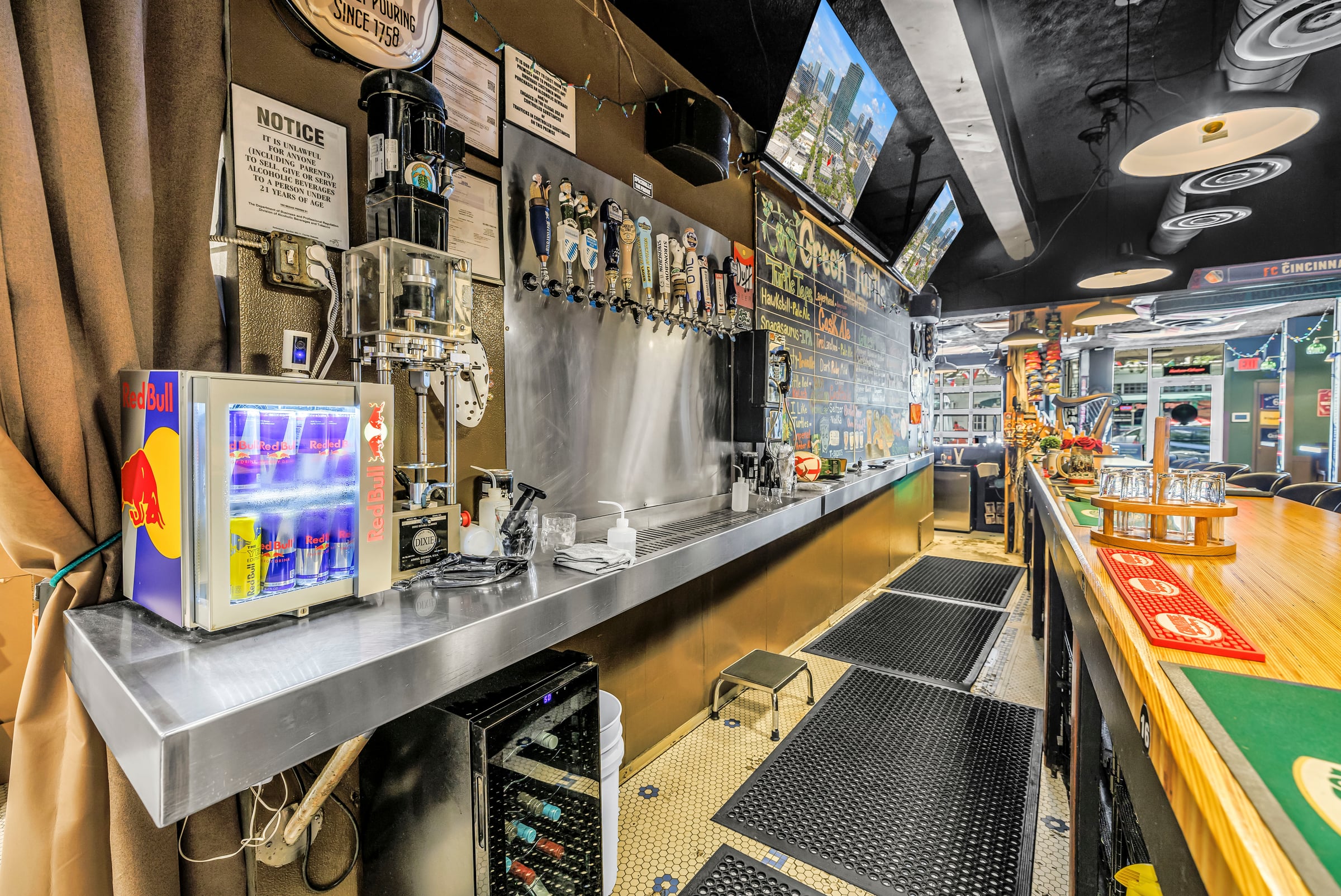 Bar & Lounge for Lease in St. Petersburg, FL, 2,357 SF - Thumbnail 5
