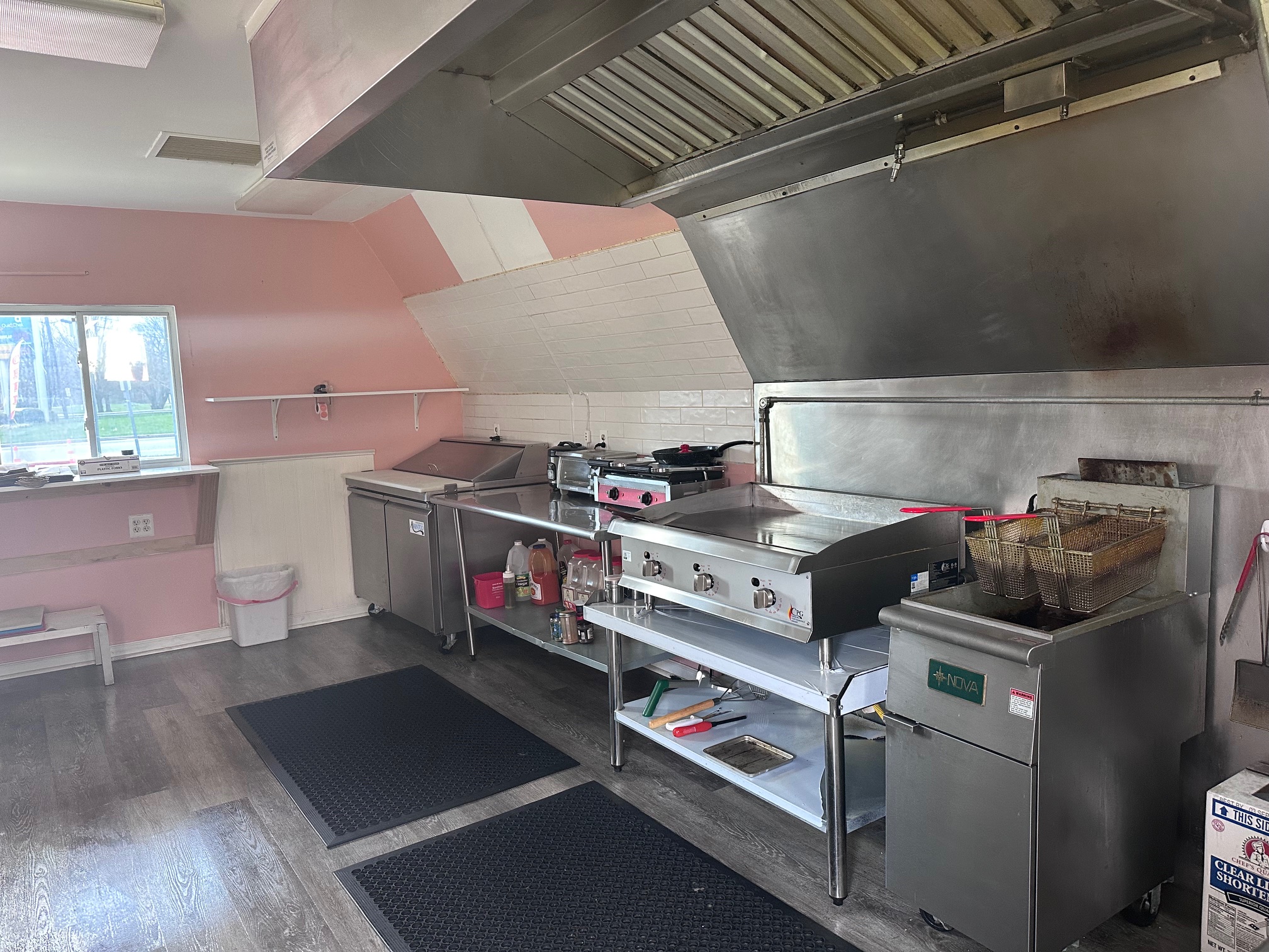 Ice Cream and sandwiches  - Thumbnail 7