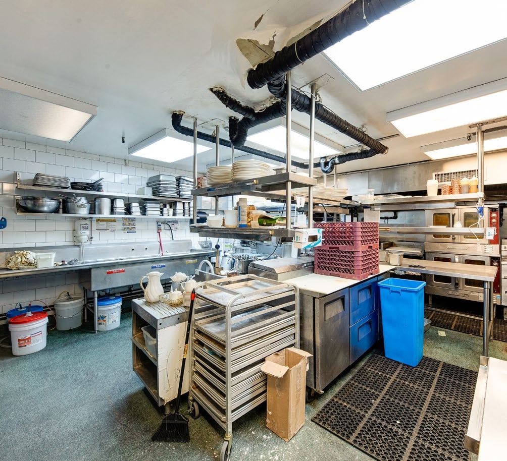 Restaurant for Lease at 149 East 57th Street - Thumbnail 3