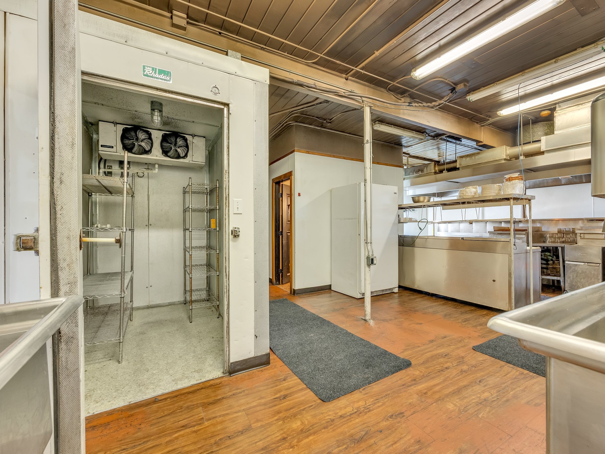 Full Restaurant for Sale in Chinook, WA, $799K - Thumbnail 1
