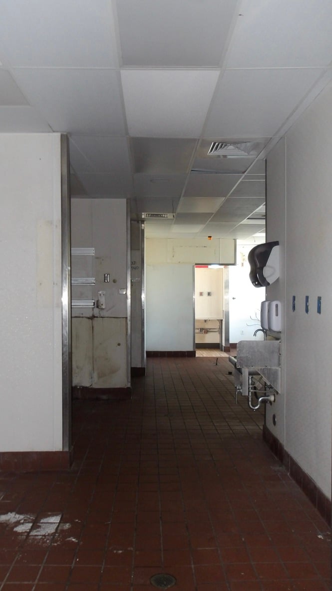 Former KFC Location - Thumbnail 1