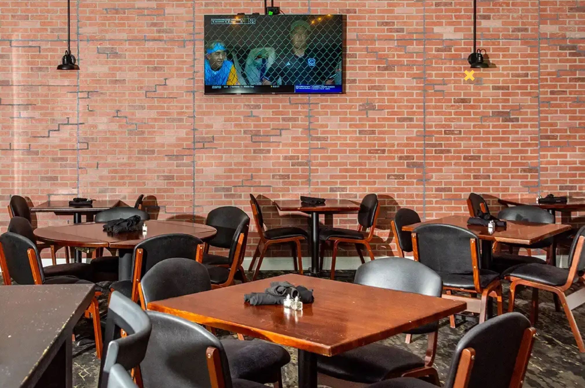 Turn Key Restaurant - Former Duke's Tavern - Thumbnail 4
