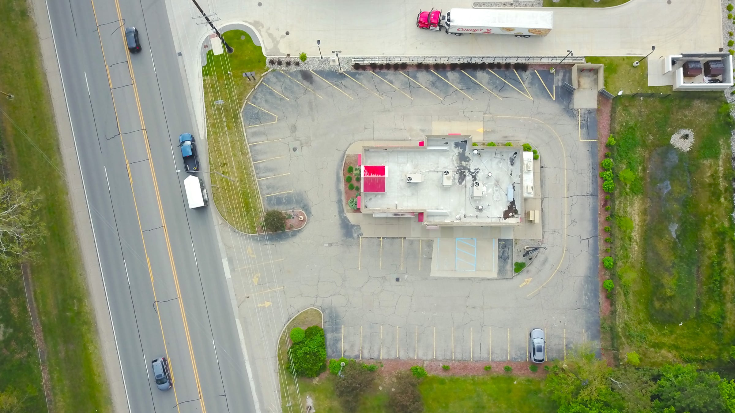 Freestanding former Arby’s with drive-thru in Grandville - Thumbnail 2