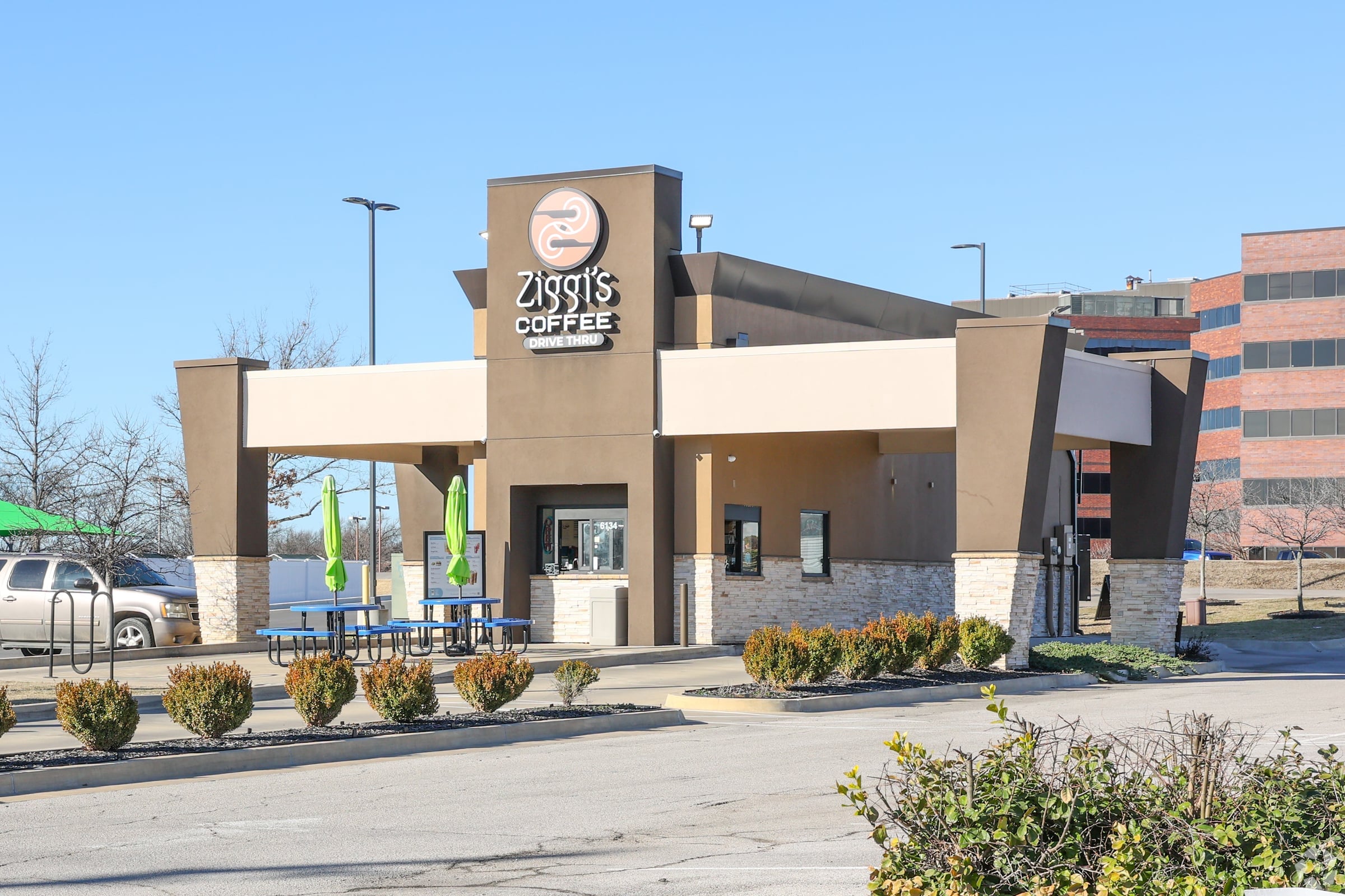 Turnkey Coffee Shop with Equipment or Redevelopment Pad Site - Image 15