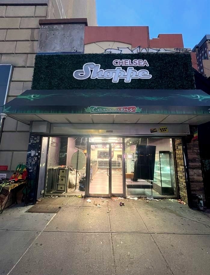 Full Restaurant for Lease in New York, NY, 2,000 SF