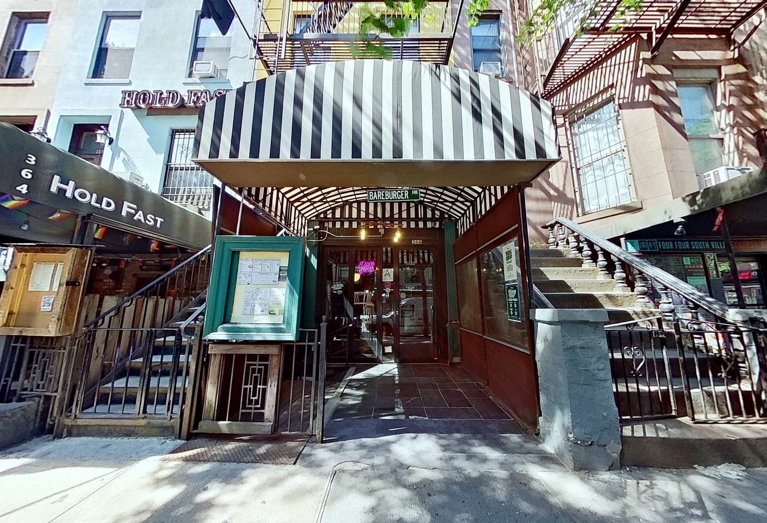 366 W 46th St