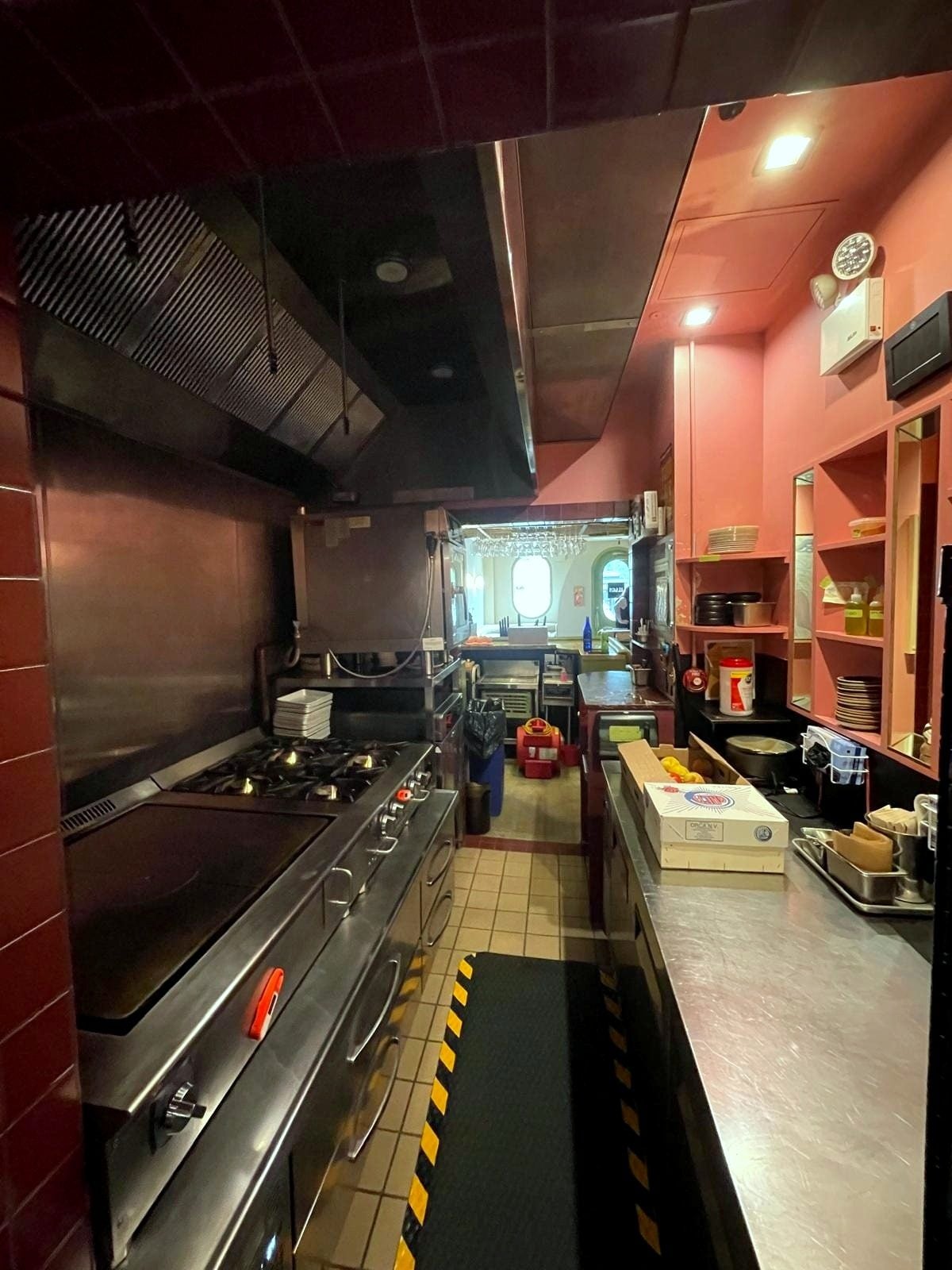Full Restaurant for Sale in New York, NY, 750 SF - Thumbnail 5