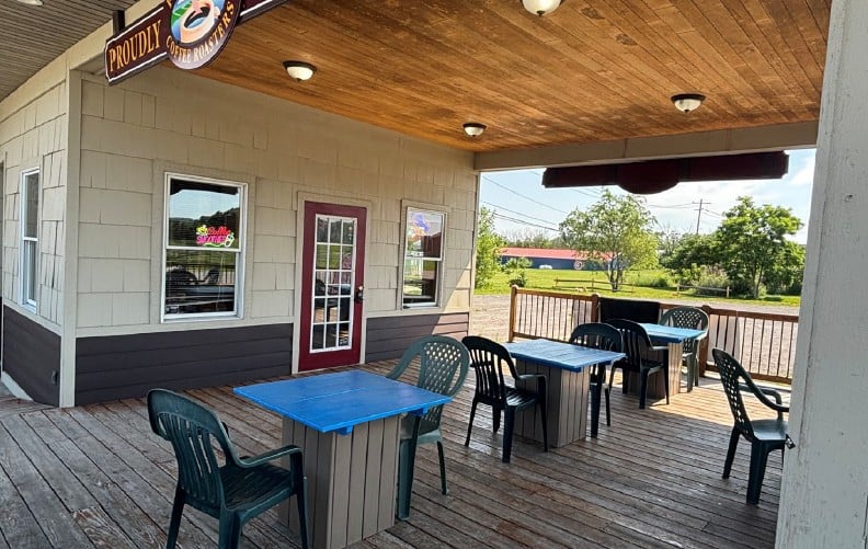 1,819 ± SF Coffee Shop on 0.8 Acres - Image 1