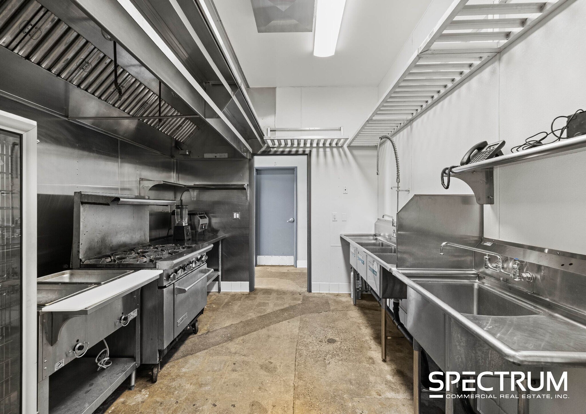 Fast Casual for Lease in Los Angeles CA - Thumbnail 2