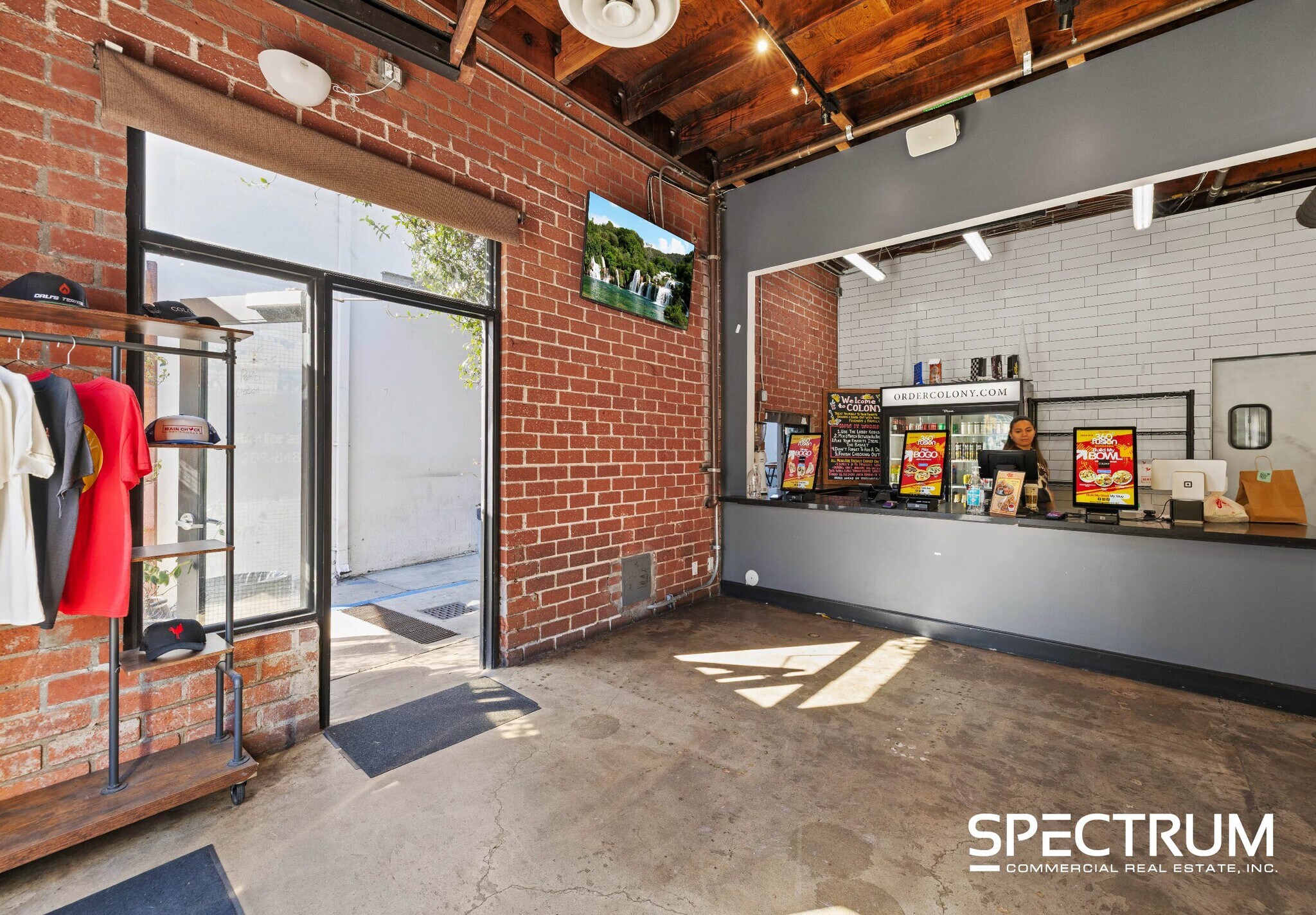 Fast Casual for Lease in Los Angeles CA - Thumbnail 4
